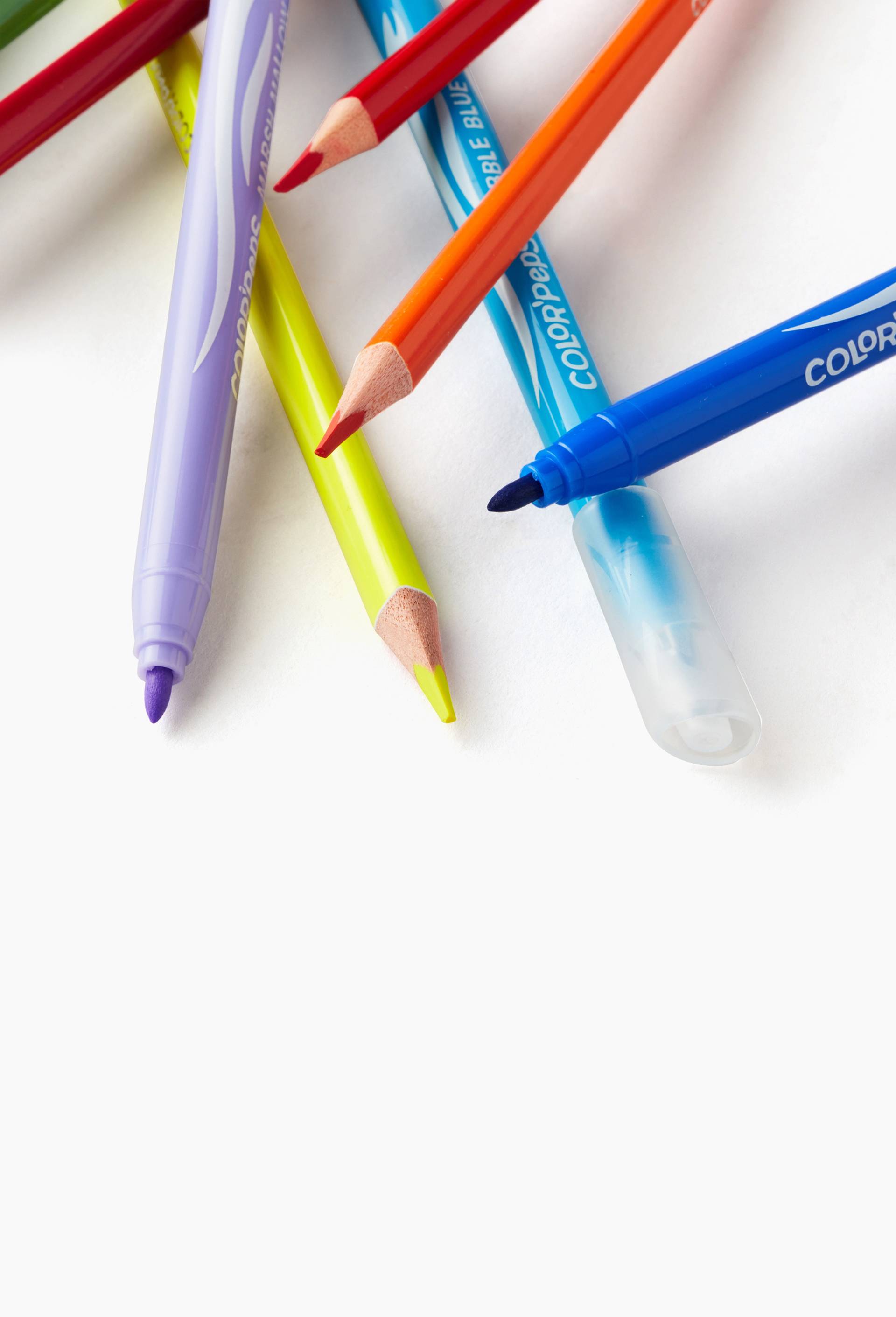 Lot de 12 feutres + 15 crayons de couleurs, , large image number 1
