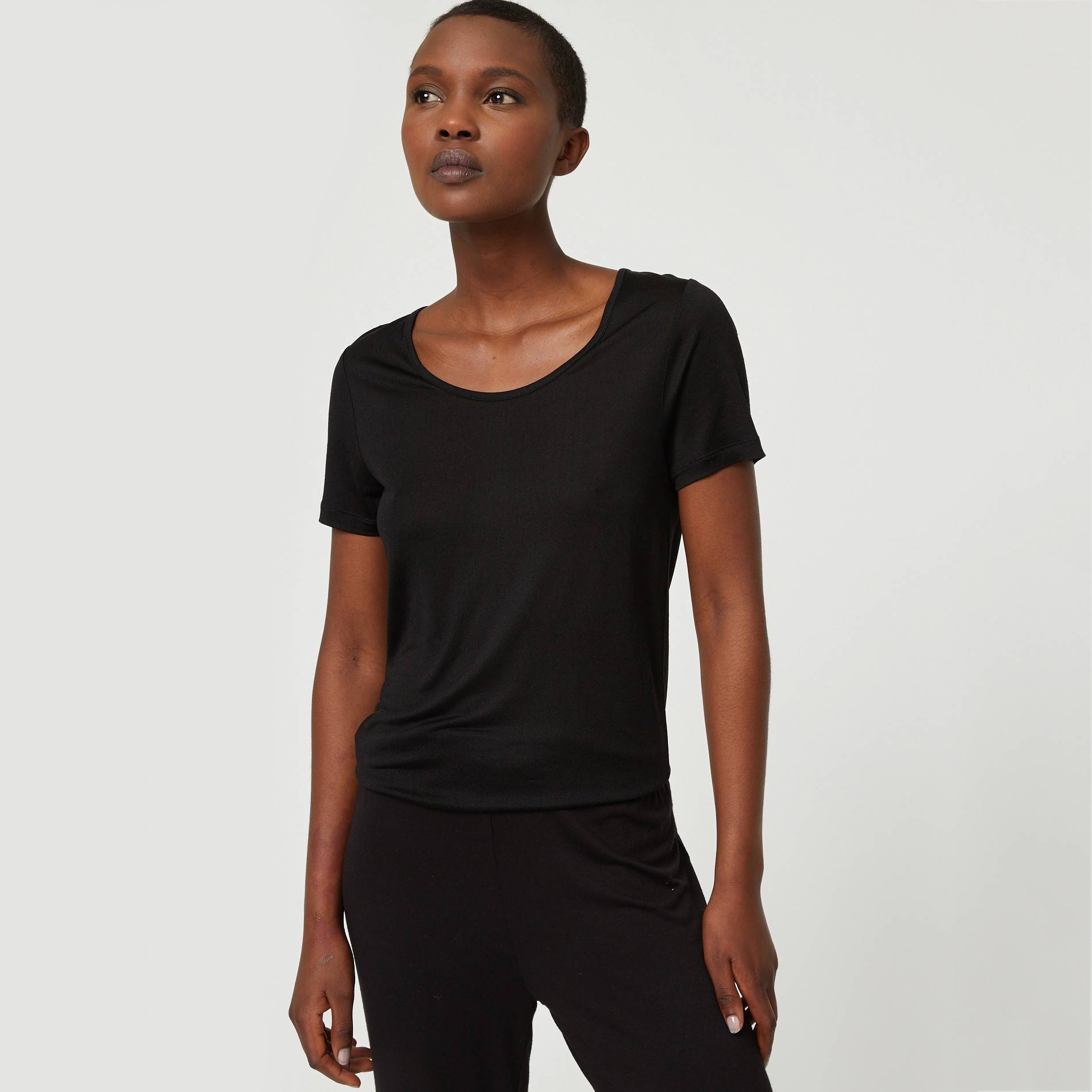 Tshirt manches courtes contenant de la soie, Noir, large image number 0