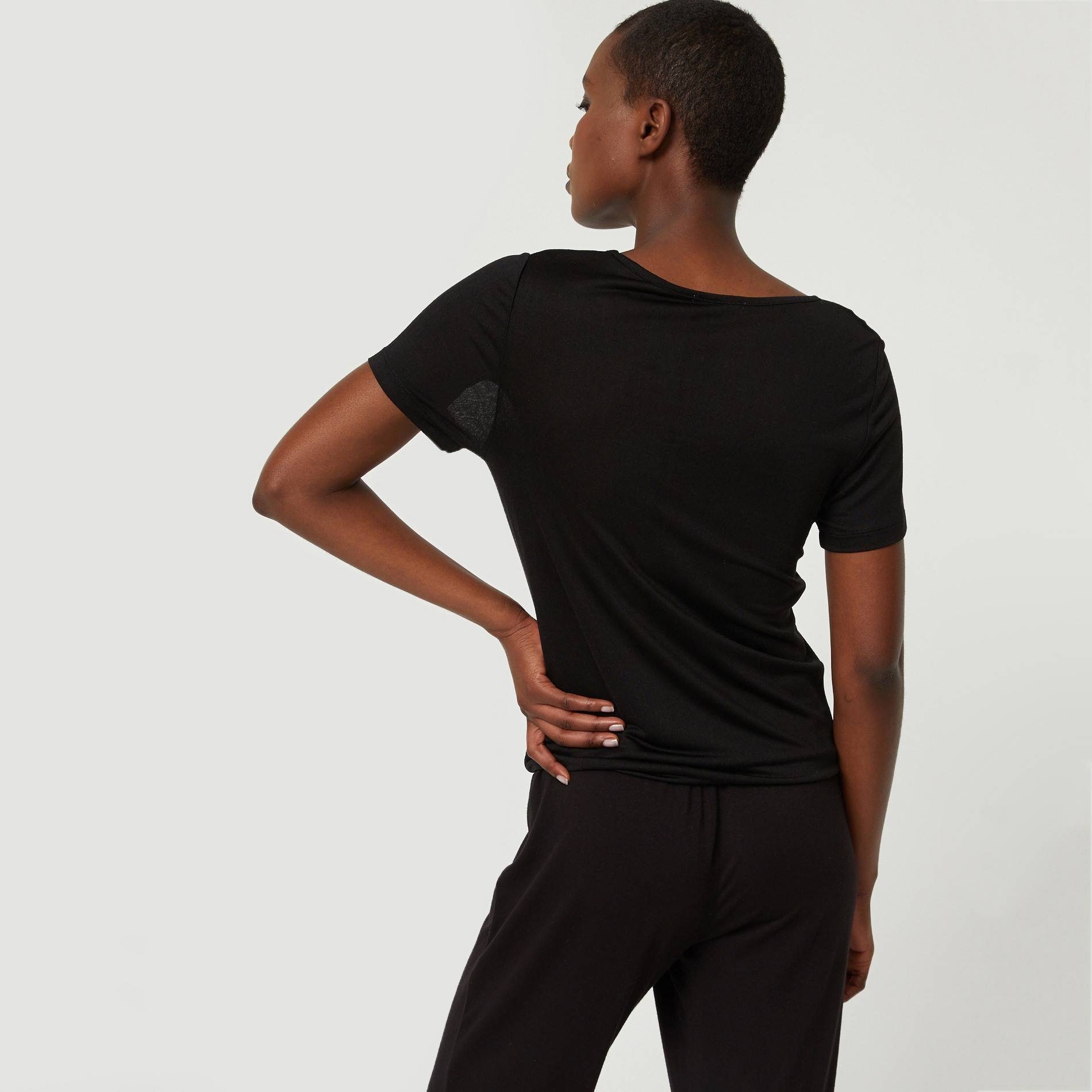 Tshirt manches courtes contenant de la soie, Noir, large image number 1.0