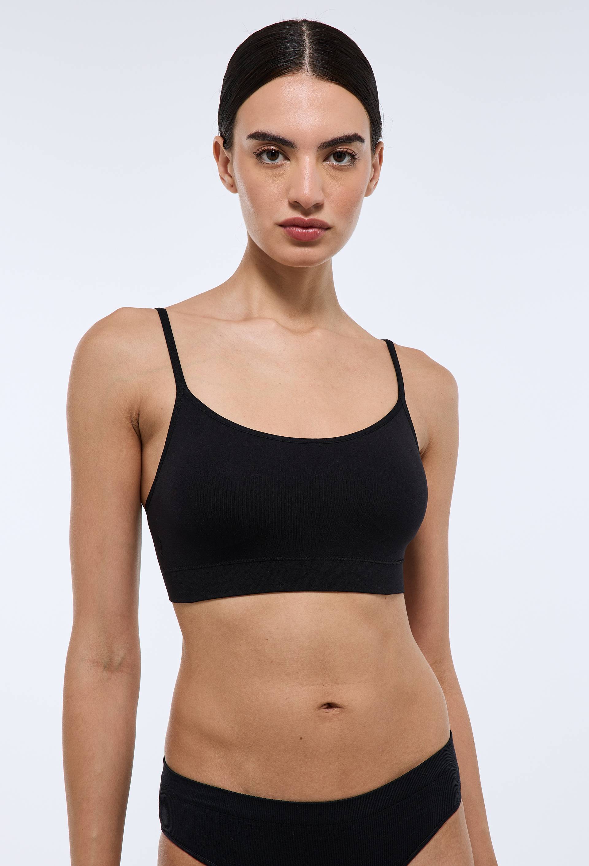 Brassi&egrave;re sans coutures avec coques amovibles et agrafage dos, Noir, swatch image