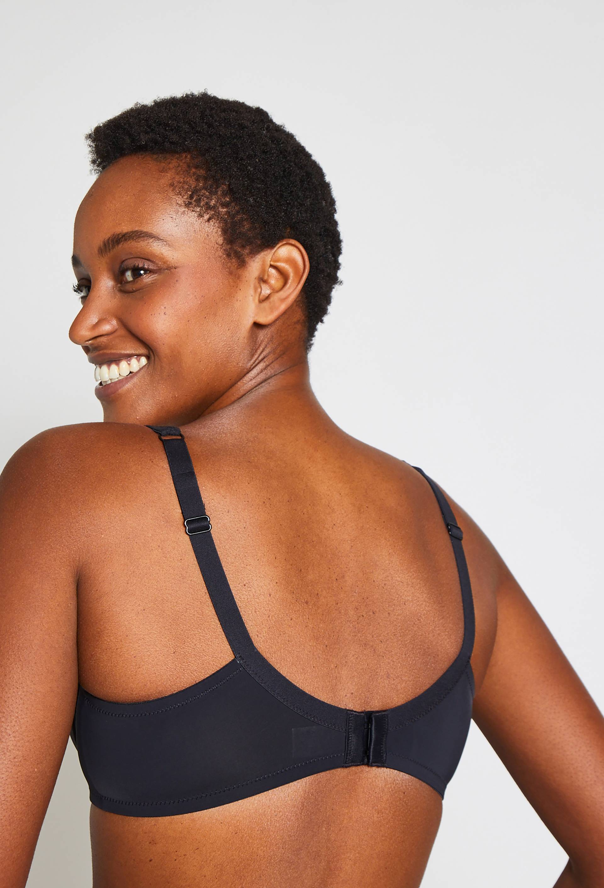 Soutien-gorge emboitant en microfibre et dentelle, Noir, large image number 1