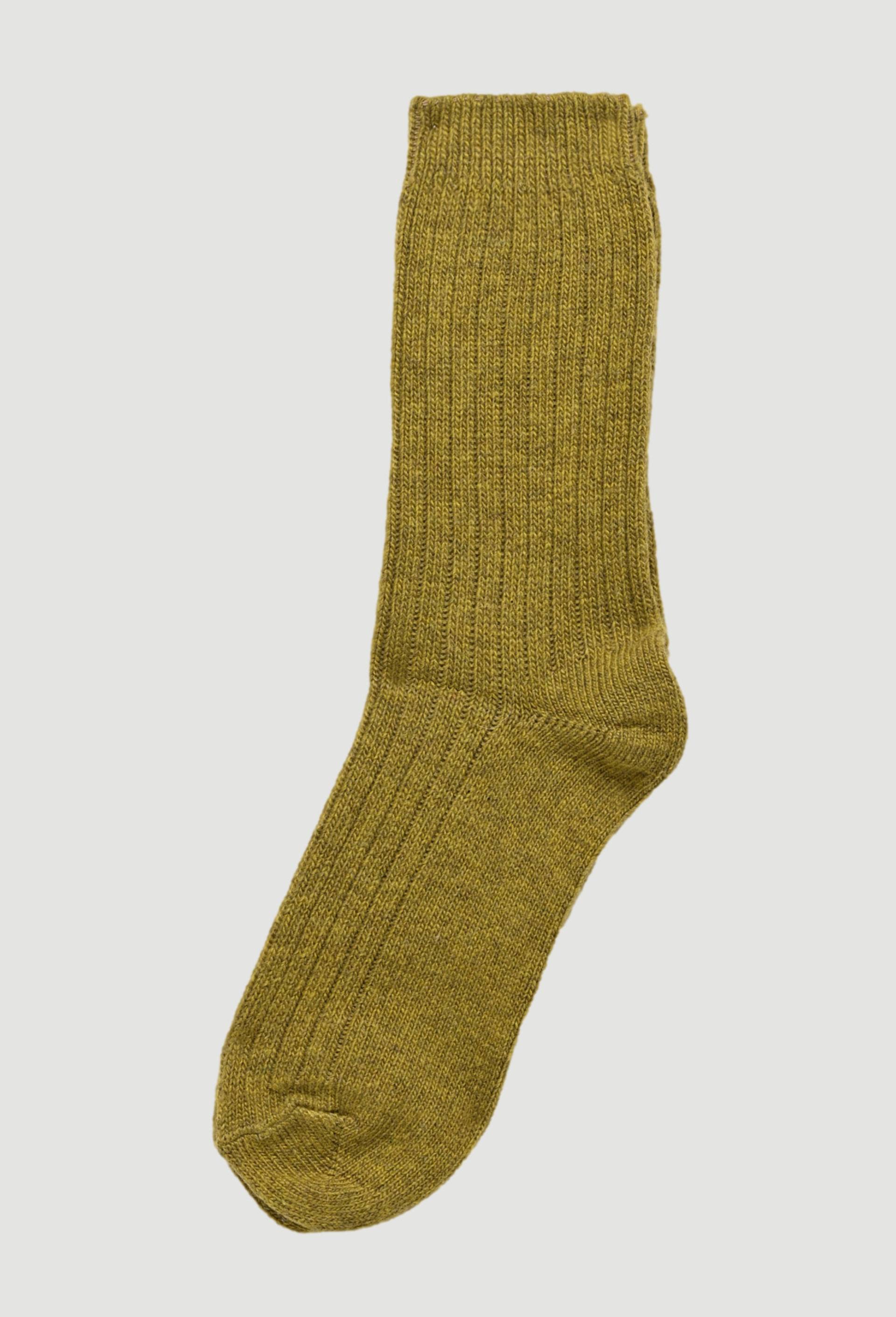 Paire de chaussettes en cachemire, Vert foncé, large image number 0
