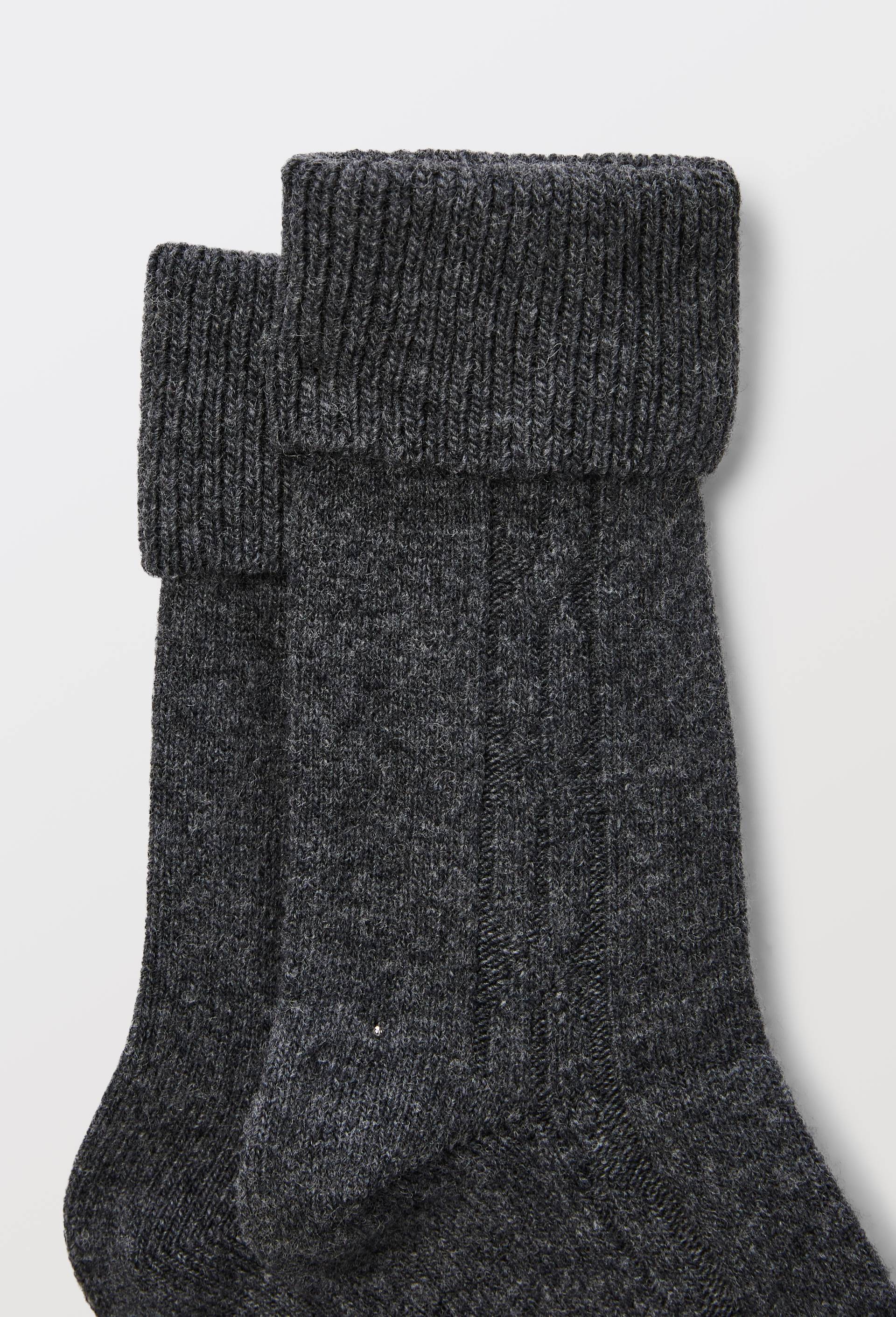 Paire de chaussettes torsad&eacute;es en laine et cachemire Le Bourget, Gris fonc&eacute;, large image number 1.0