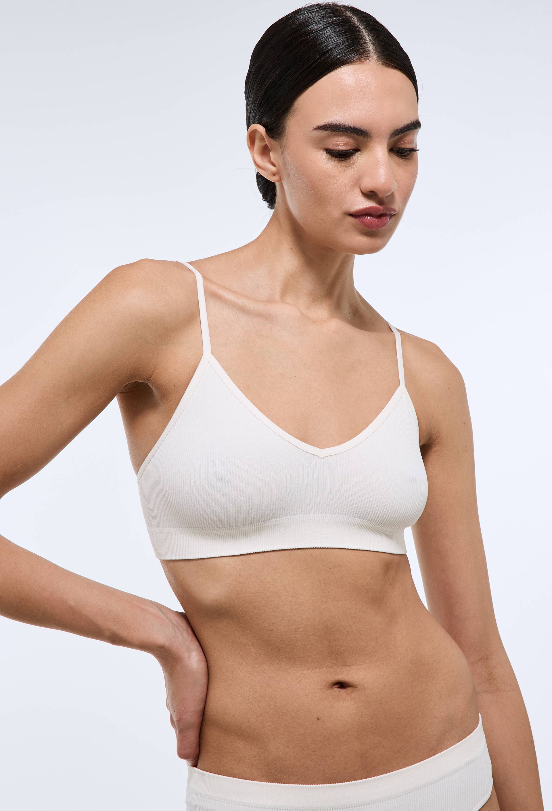 Lot de 2 brassi&egrave;res GABRIELLE sans coutures, Ecru, large image number 1.0