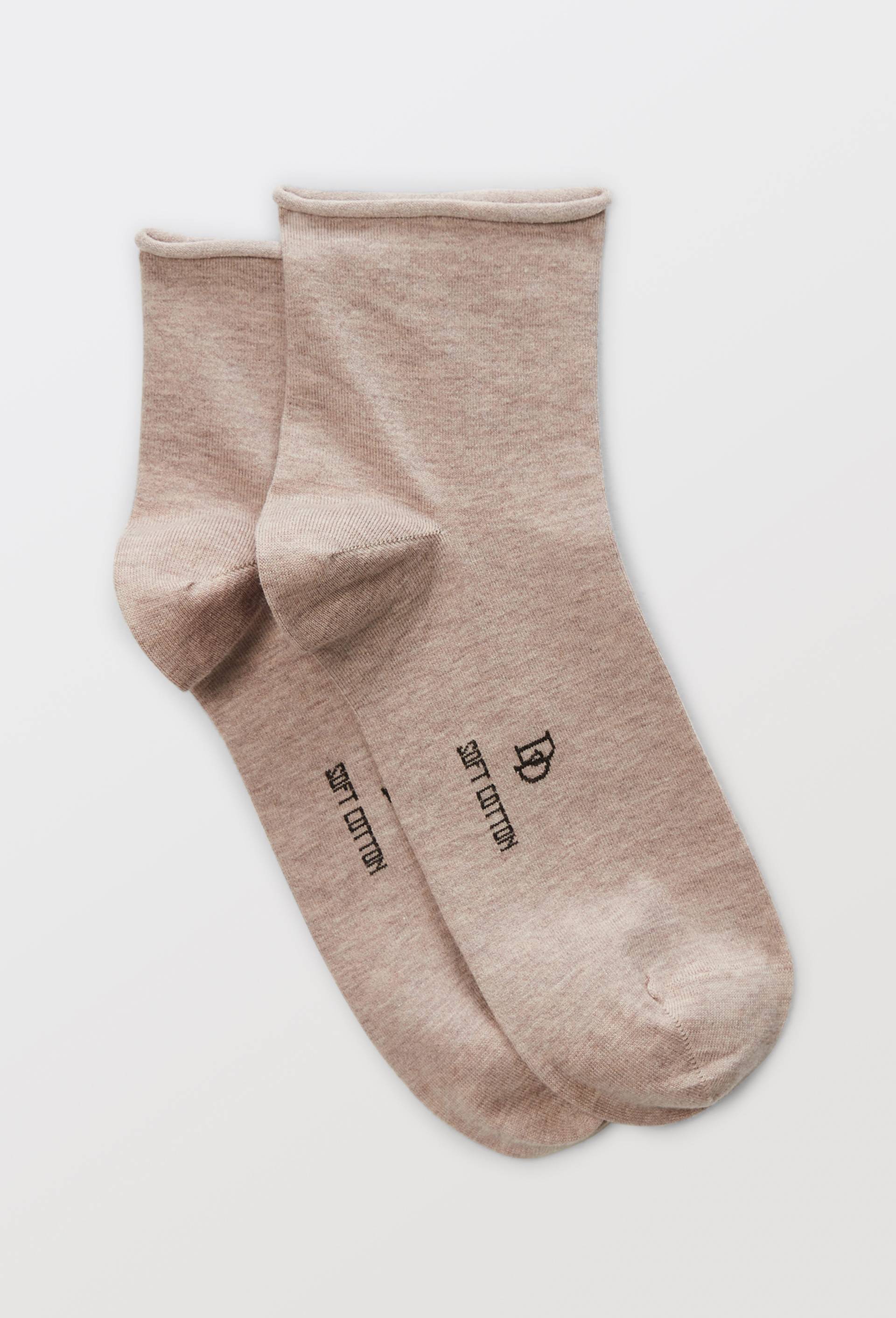 La paire de socquettes bord roulotte en coton, DOR&Eacute; DOR&Eacute;, Brun clair, swatch image