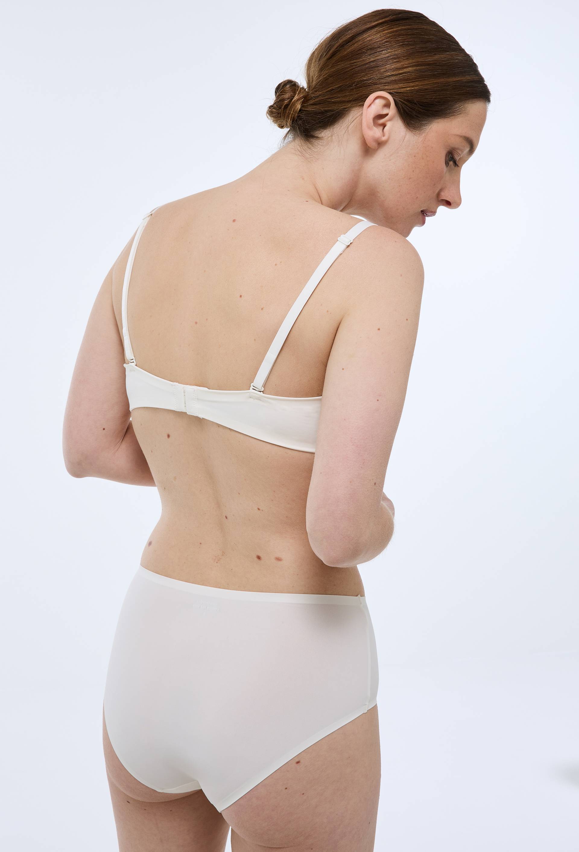 Soutien-gorge triangle moul&eacute; invisible ALEXIA en microfibre, Ecru, large image number 1.0