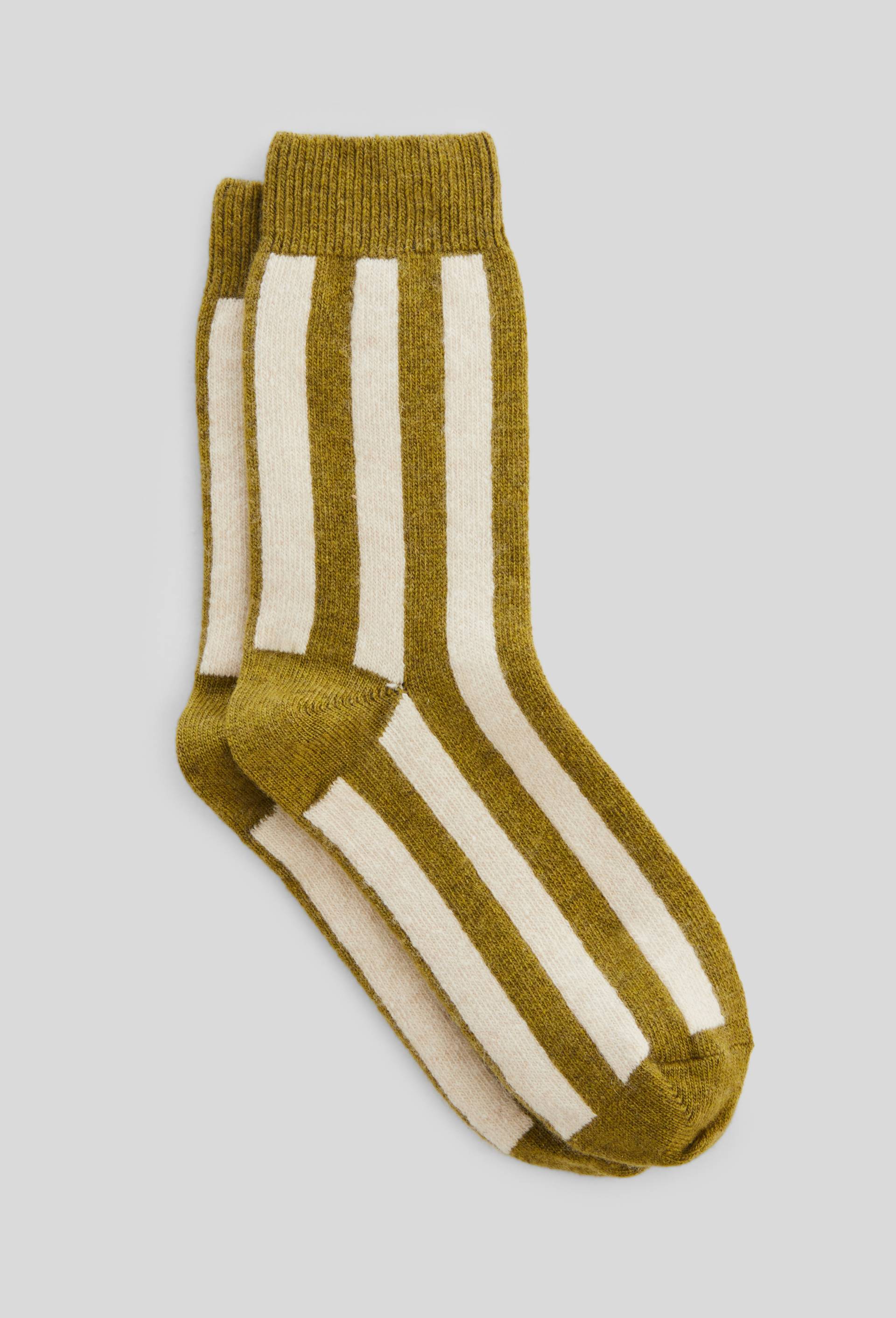 Paire de chaussettes fantaisie ray&eacute;e contenant du cachemire MONOPRIX, Vert fonc&eacute;, large image number 0