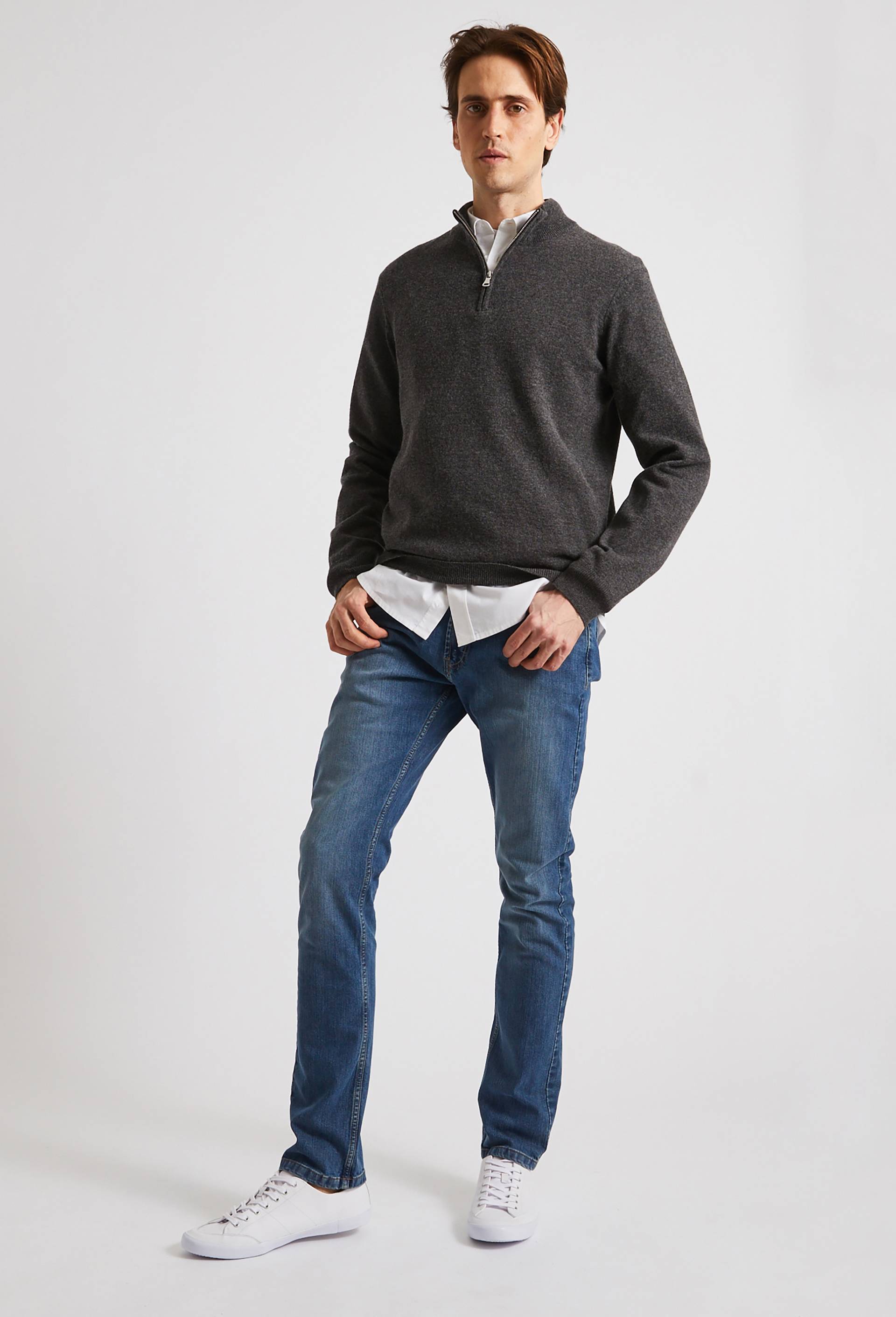 Jean coupe slim contenant du coton BIO, Bleu foncé, large image number 0