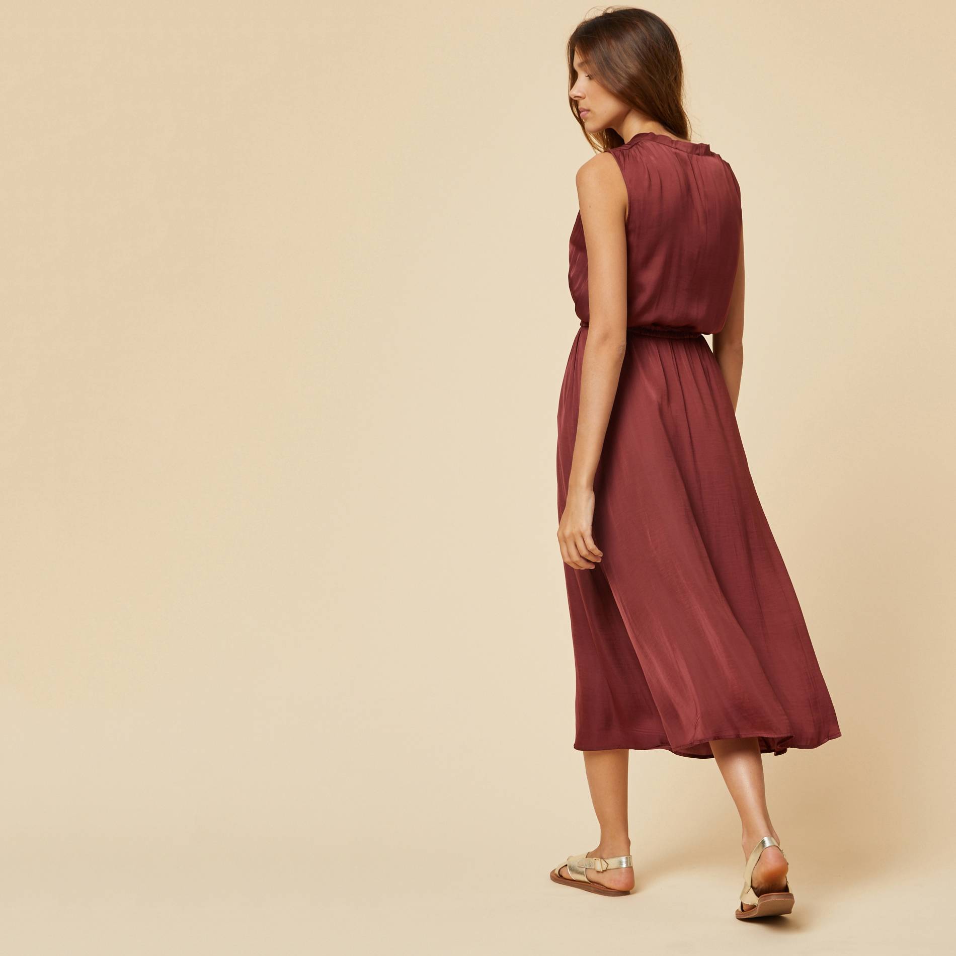 Robe sans manches col V unie, Rouge cuit, large image number 1.0