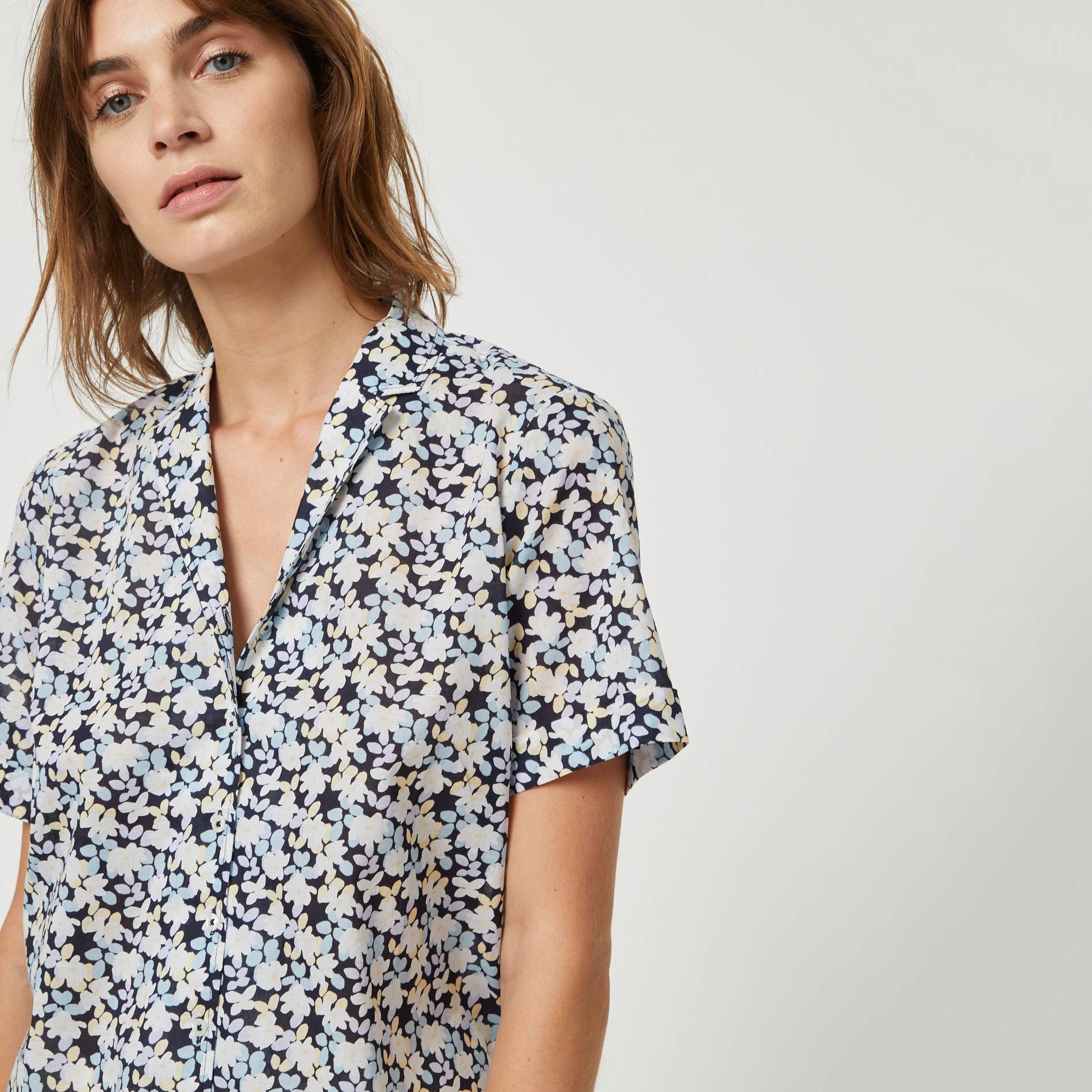 Chemise imprime floral manches courtes et col tailleur en coton BIO, Bleu marine, large image number 0
