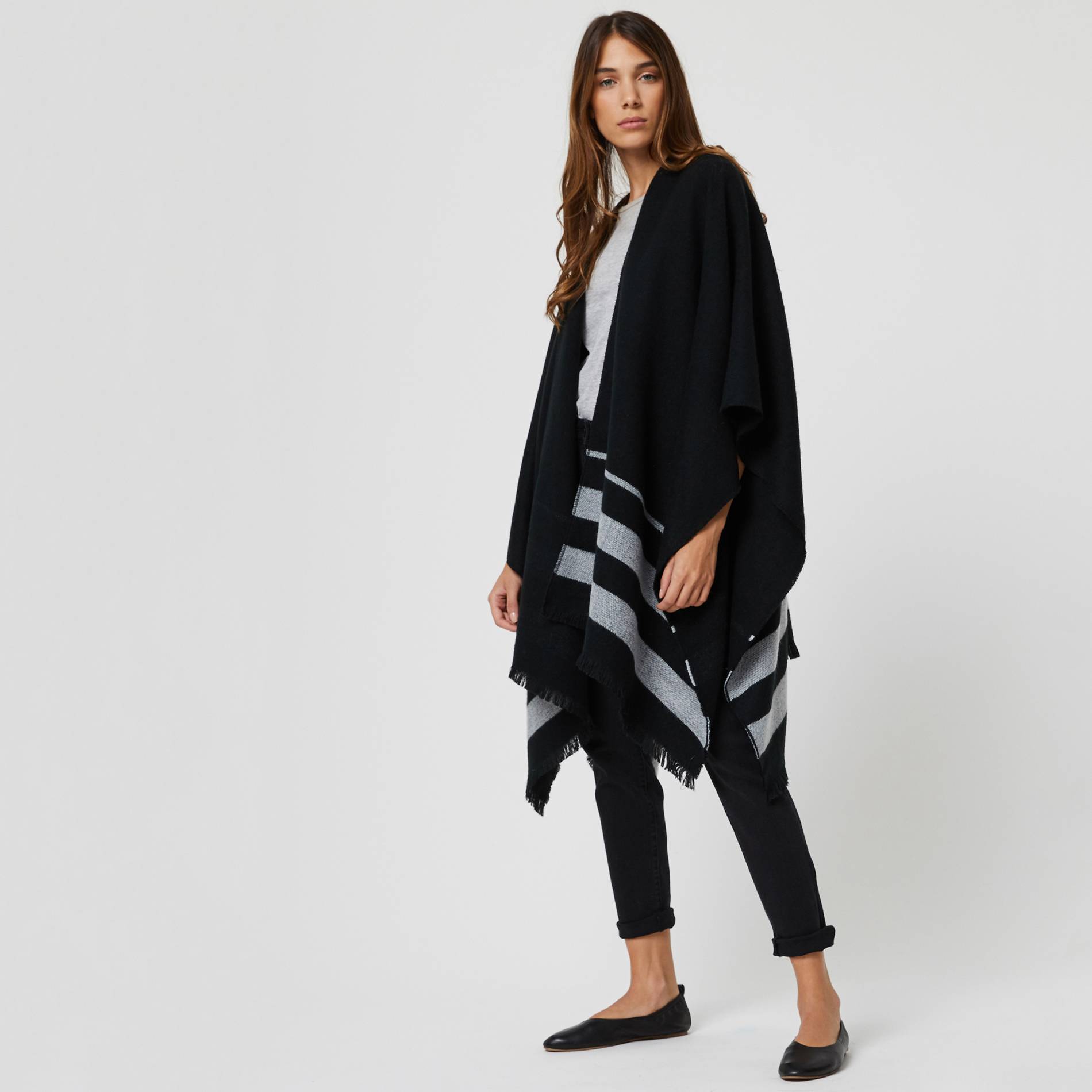 Poncho, Noir, large image number 0