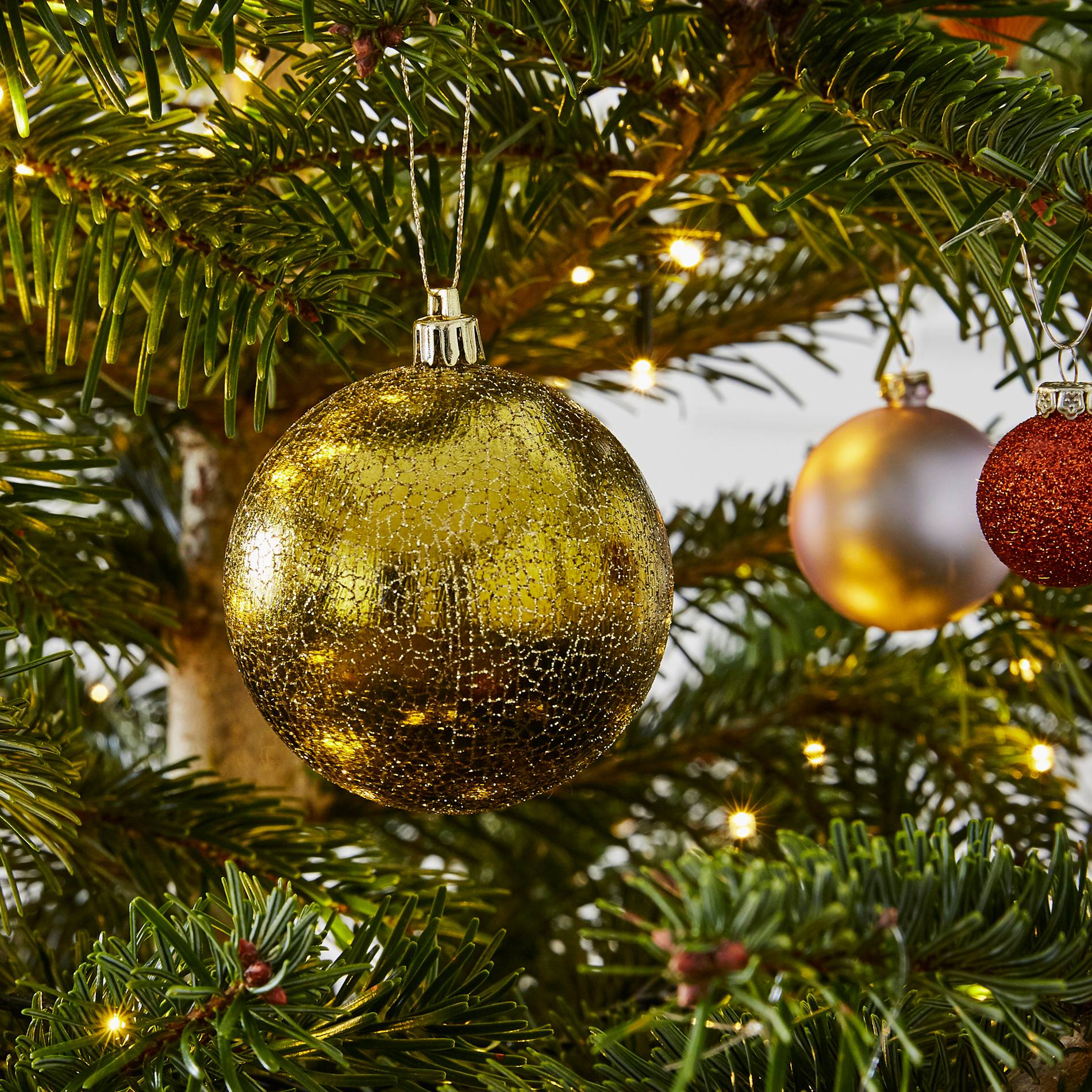 Boule en plastique bicolore, Maïs, large image number 1.0