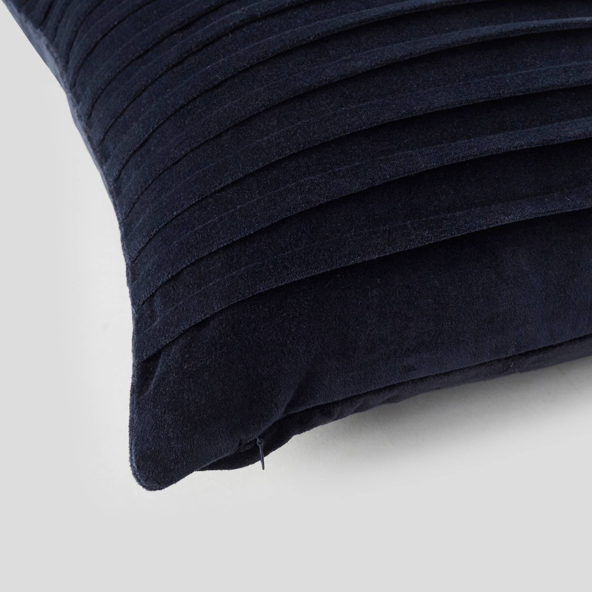 Coussin en velours plissé, 45x45cm, Bleu marine, large image number 1.0