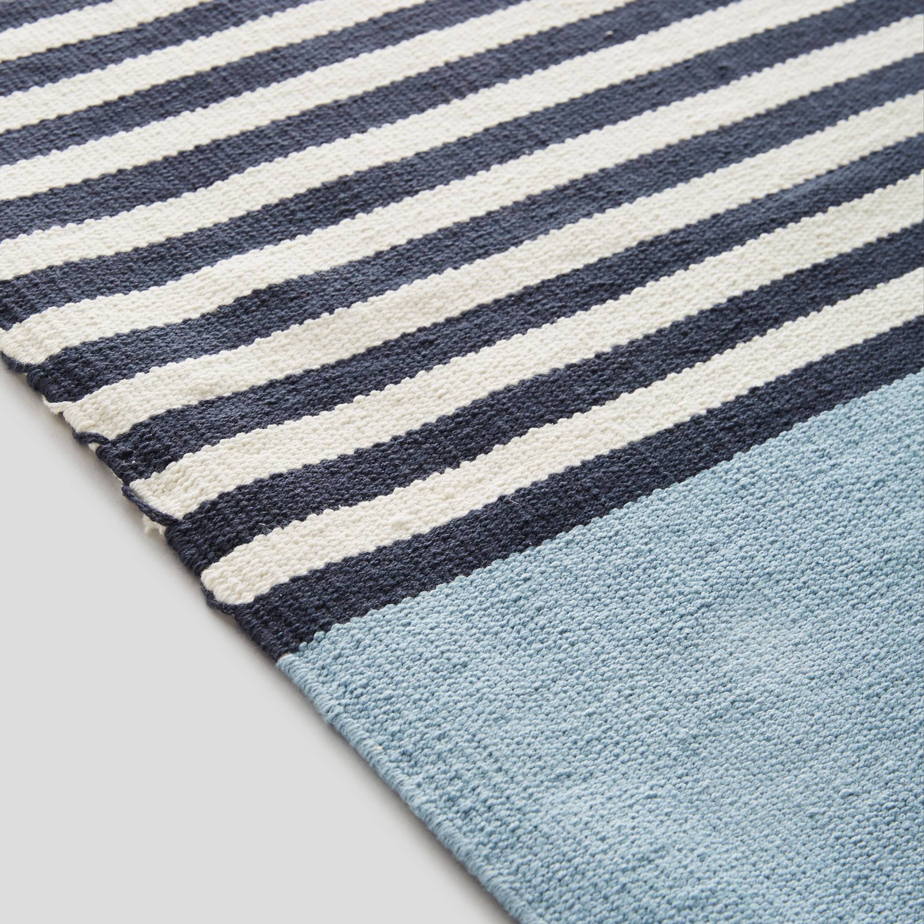 Tapis rayé en coton bio - 60x140cm, Bleu gris, large image number 1.0