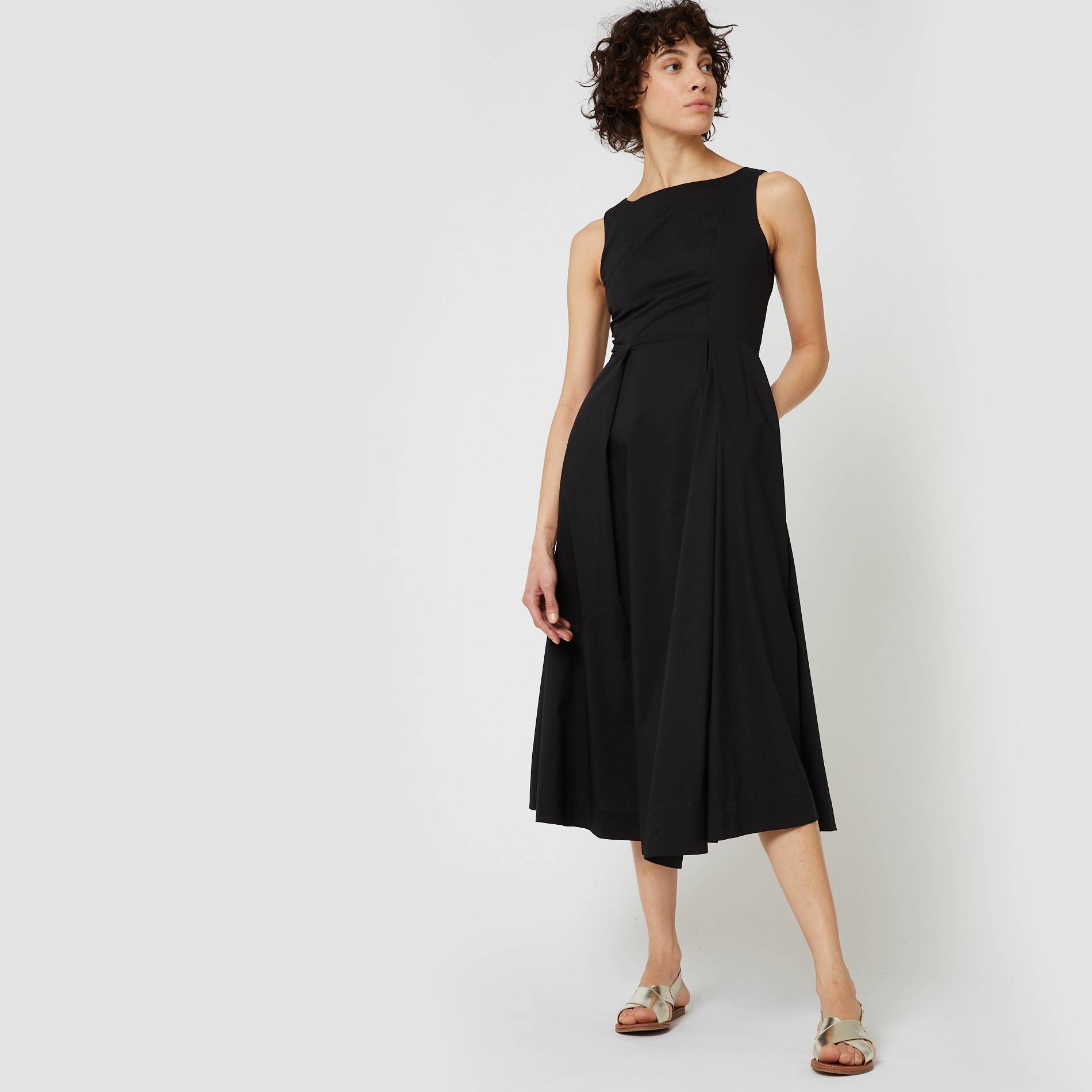 Robe longue sans manches unie, Noir, large image number 0