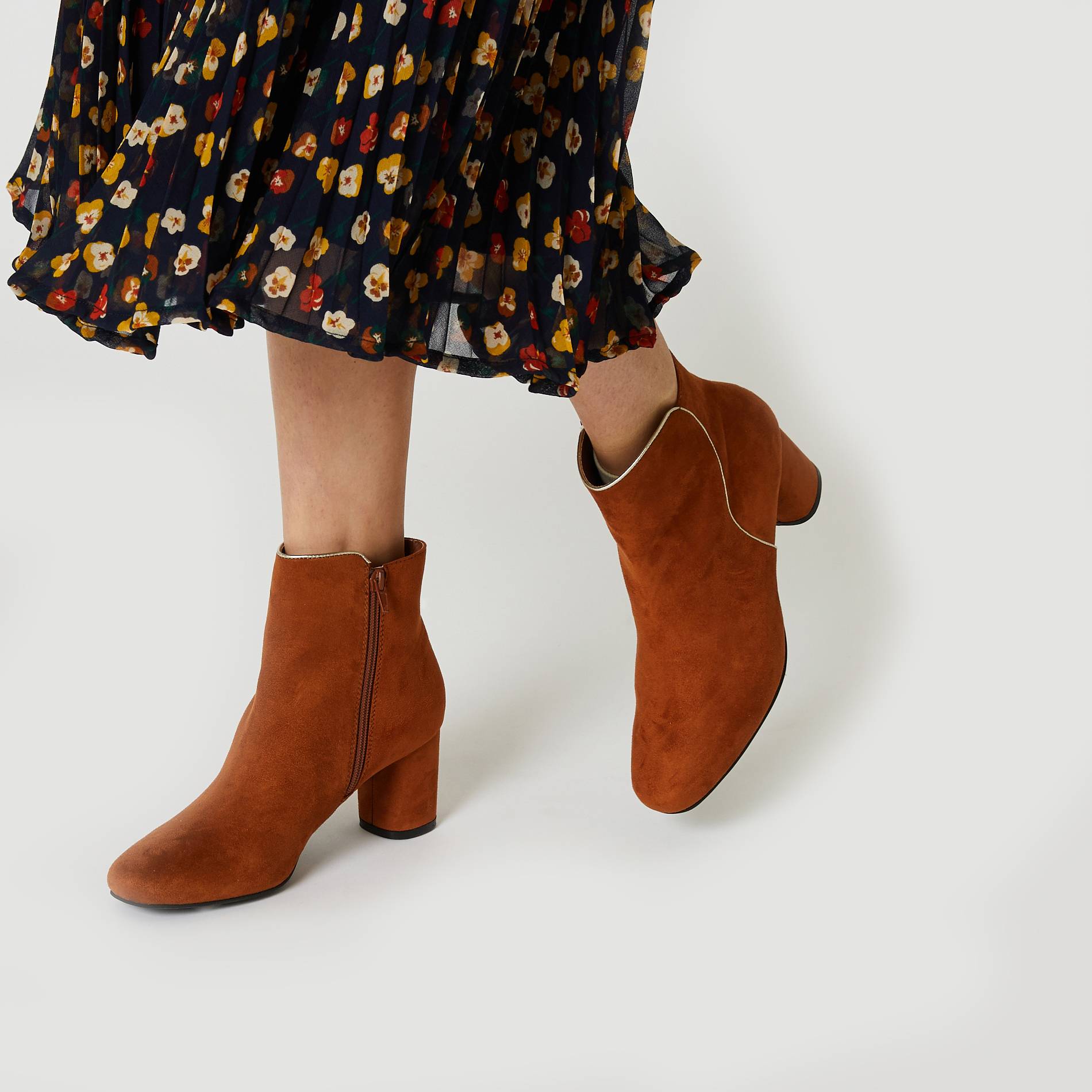 Boots, Camel, large image number 0.0