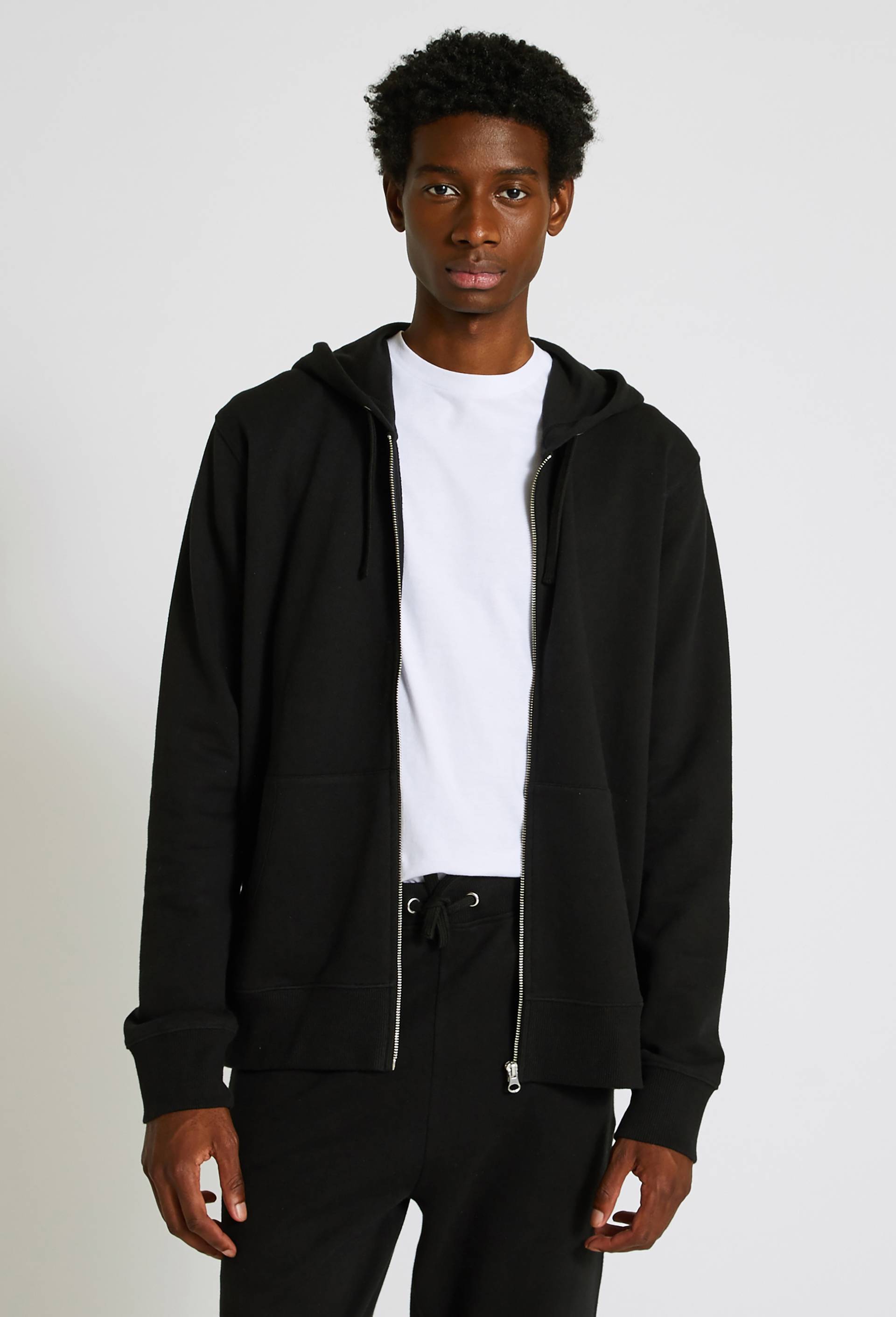 Sweat à capuche zippé en coton BIO GOTS, Noir, swatch image