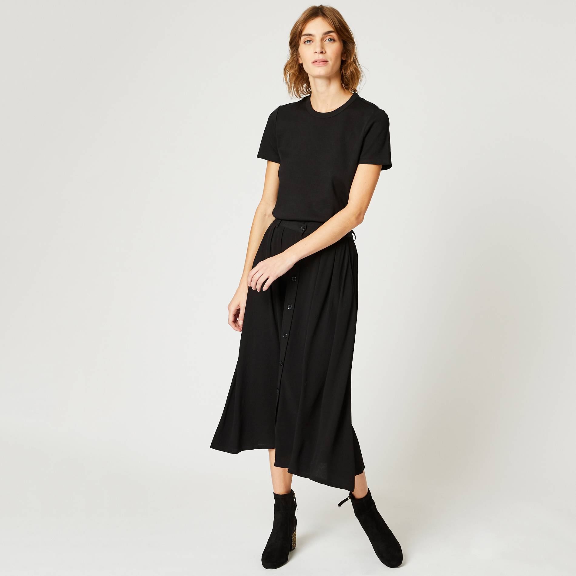 Jupe midi boutonnee, Noir, large image number 0