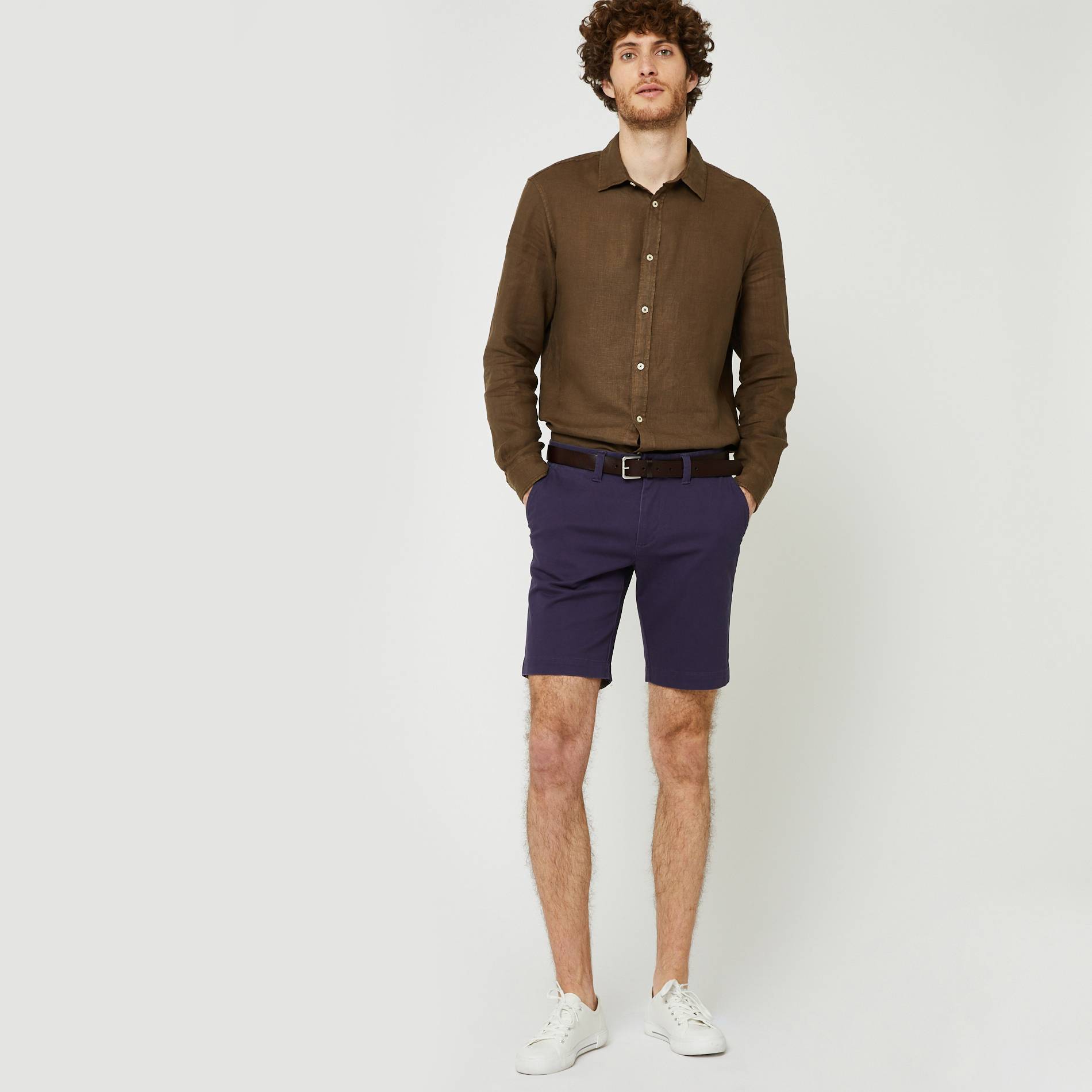Bermuda coupe straight contenant du coton BIO, Bleu marine, large image number 0