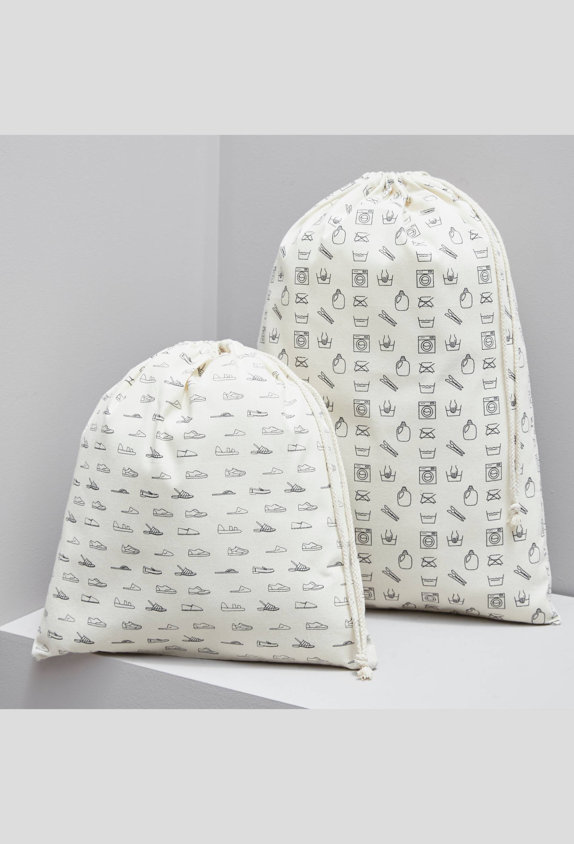 Sac à linge, 40 x 58 cm, coton BIO, Noir, large image number 1