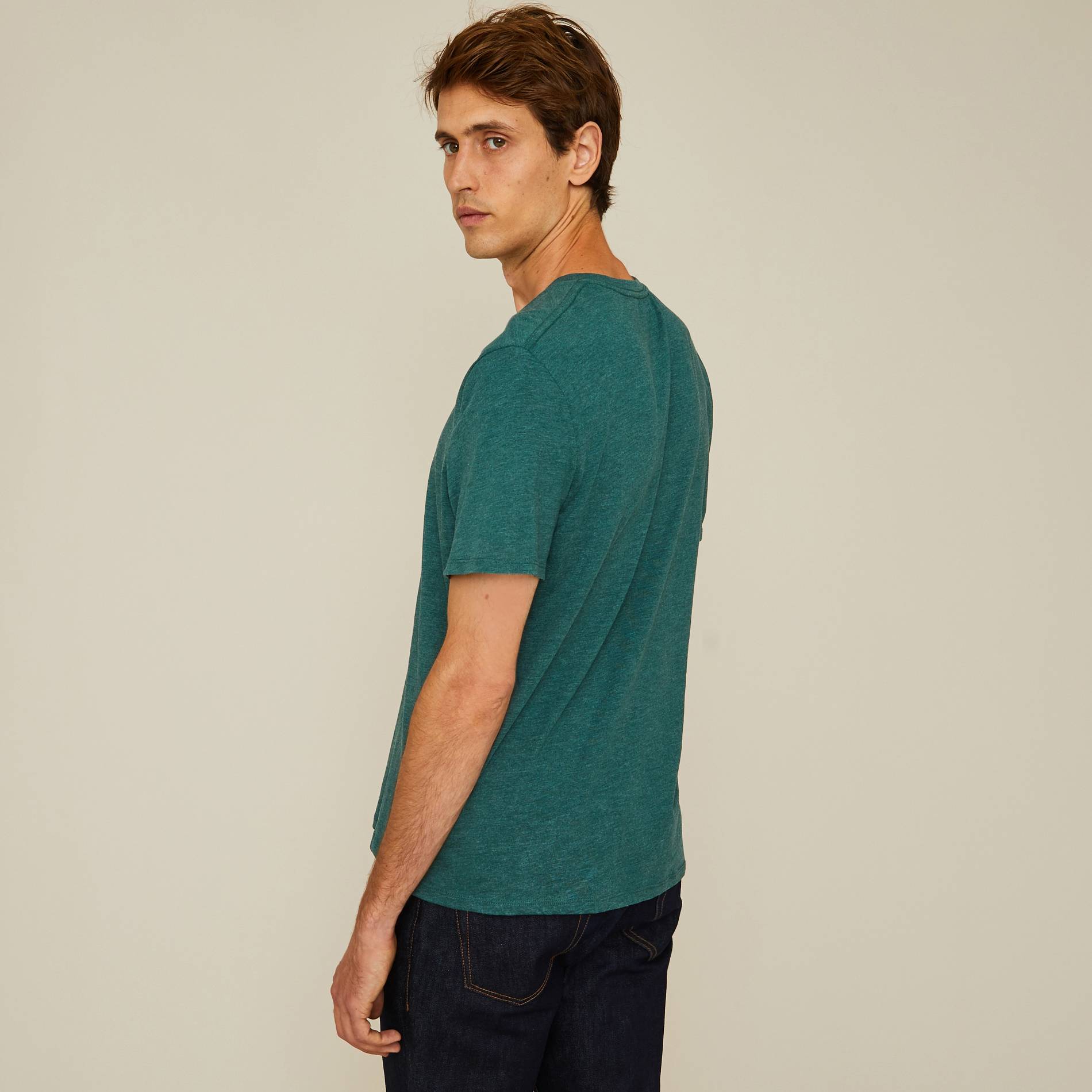 T-shirt manches courtes col v contenant du coton BIO, Vert foncé, large image number 1