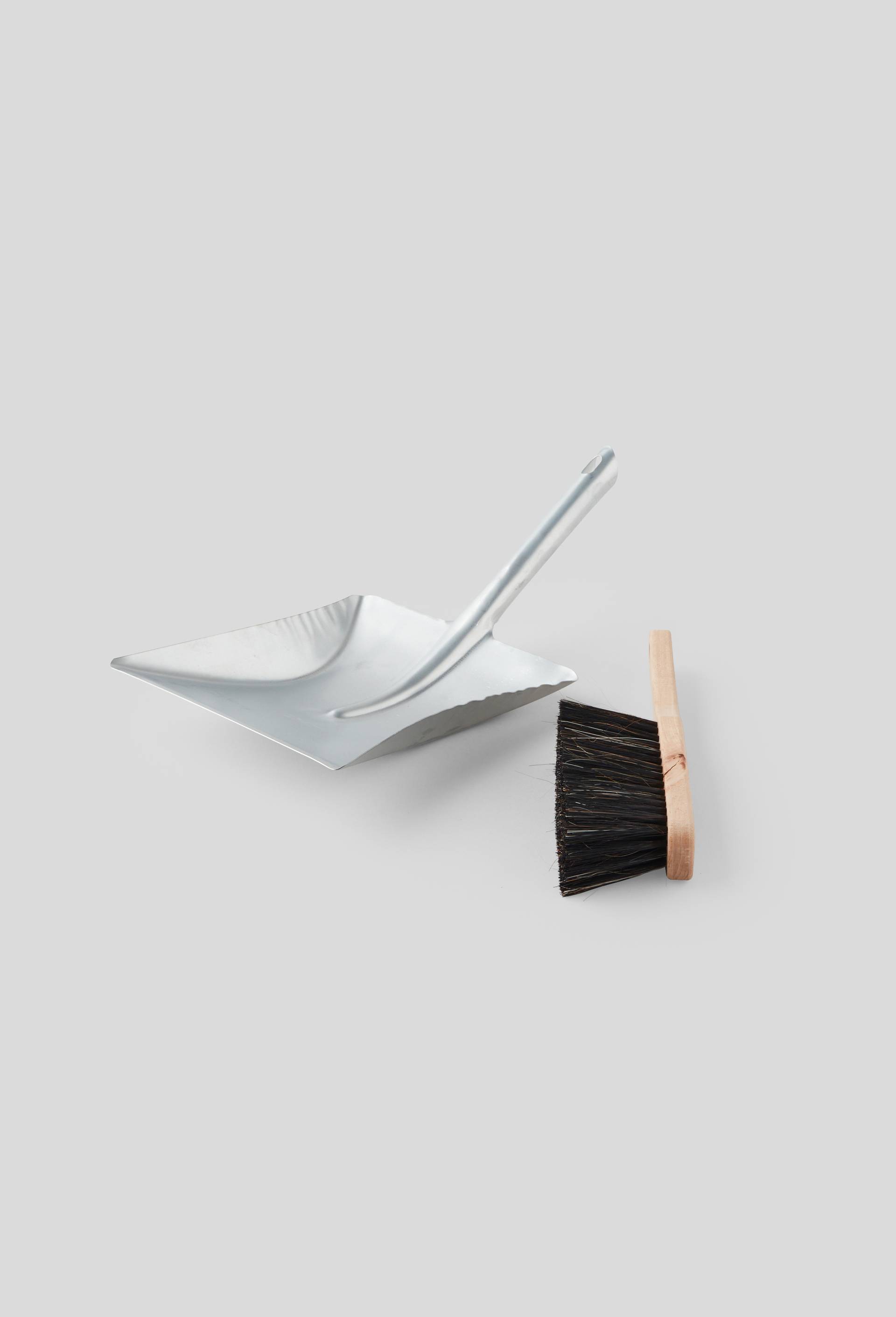 Pelle balayette, Gris, large image number 0
