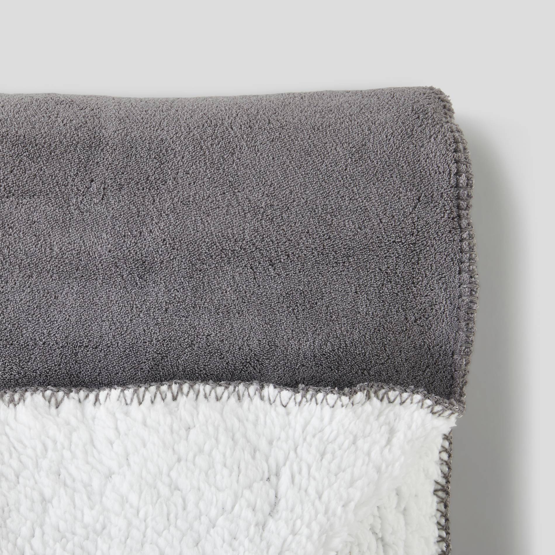 Plaid doudou microfibre, 130x170cm, Gris foncé, large image number 1.0