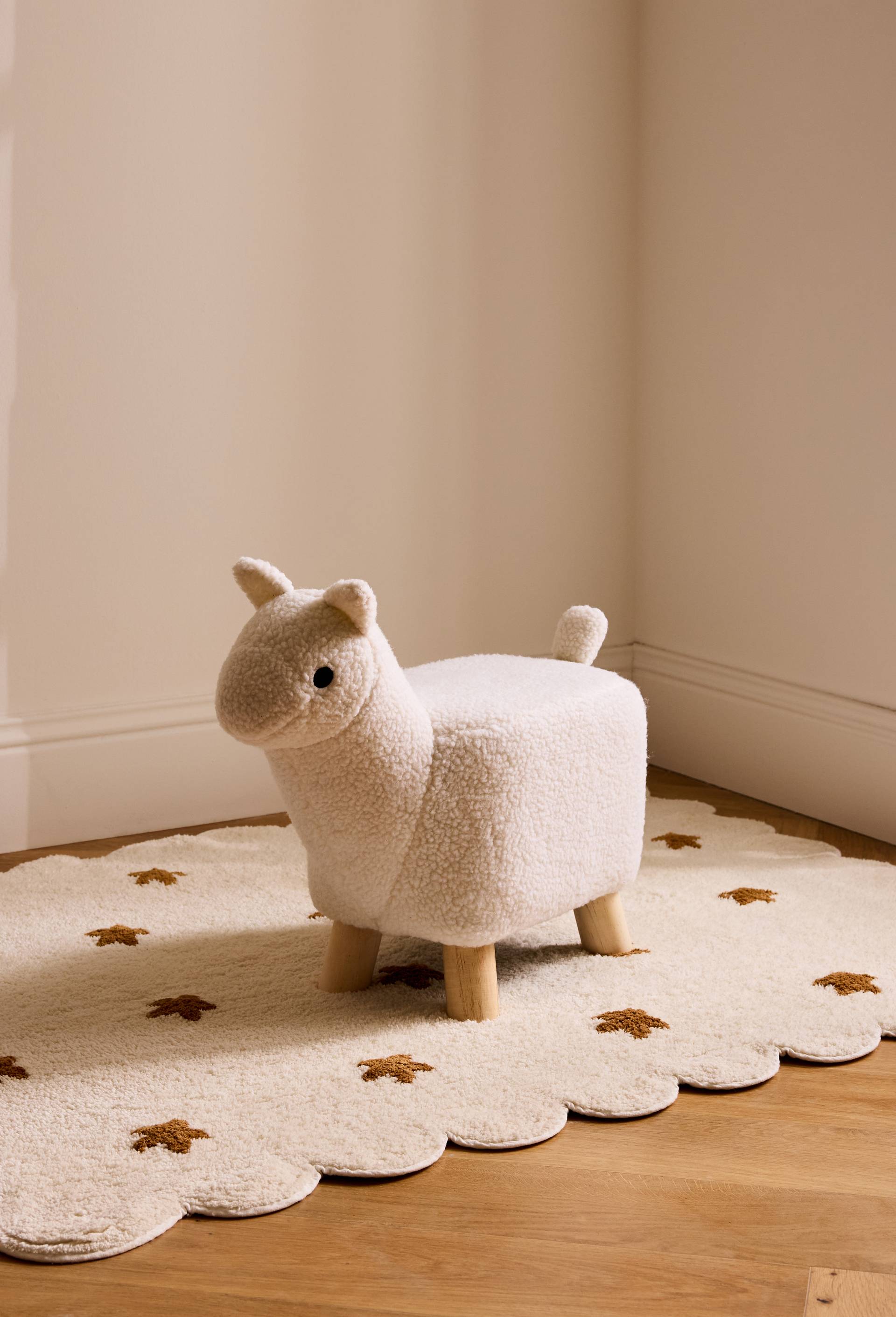 Tabouret lama, 53x23x42cm, en polyester et bois, Ecru, large image number 0.0