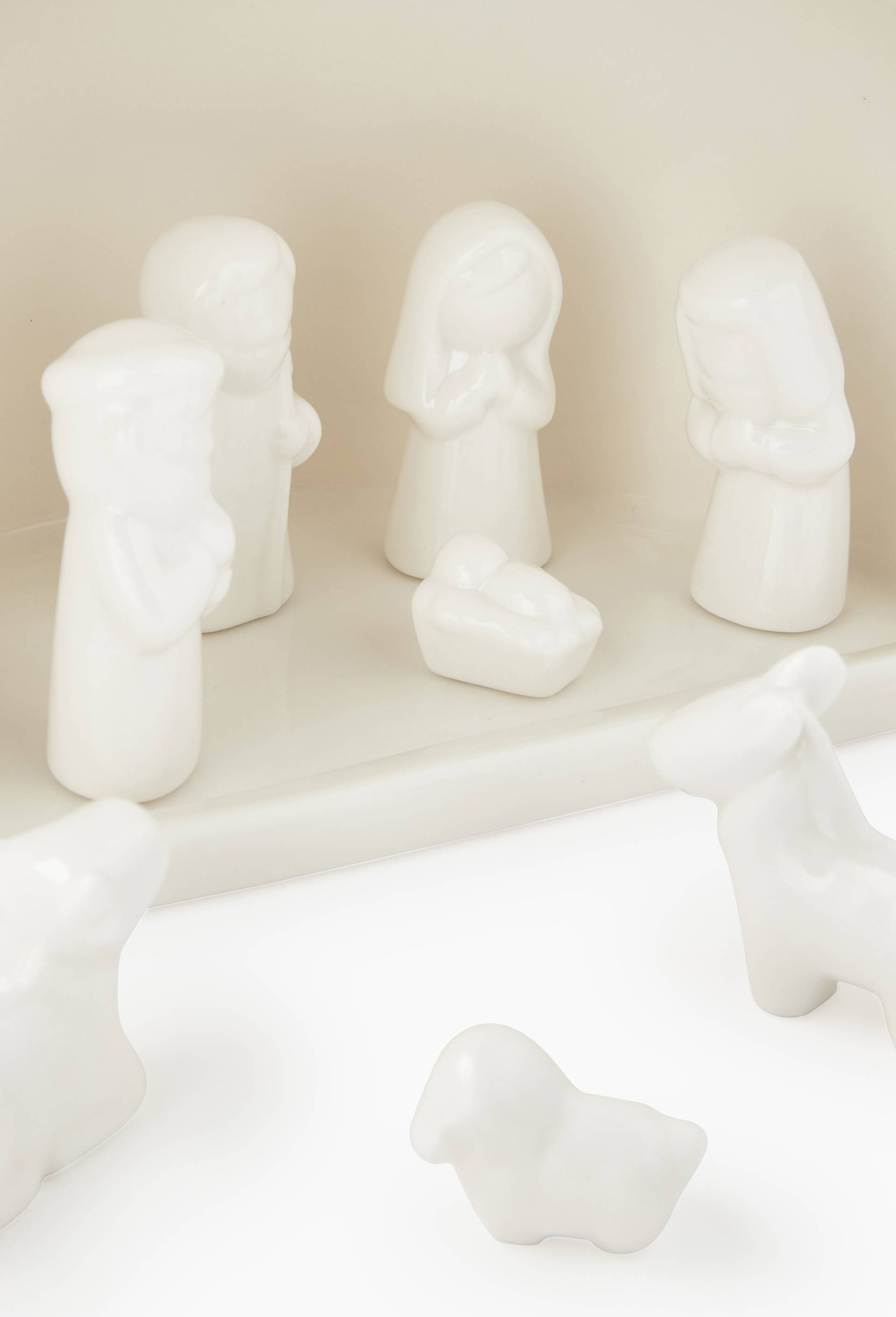 Cr&egrave;che,  19,8X9,8X13,8 cm, en c&eacute;ramique, Blanc, large image number 1