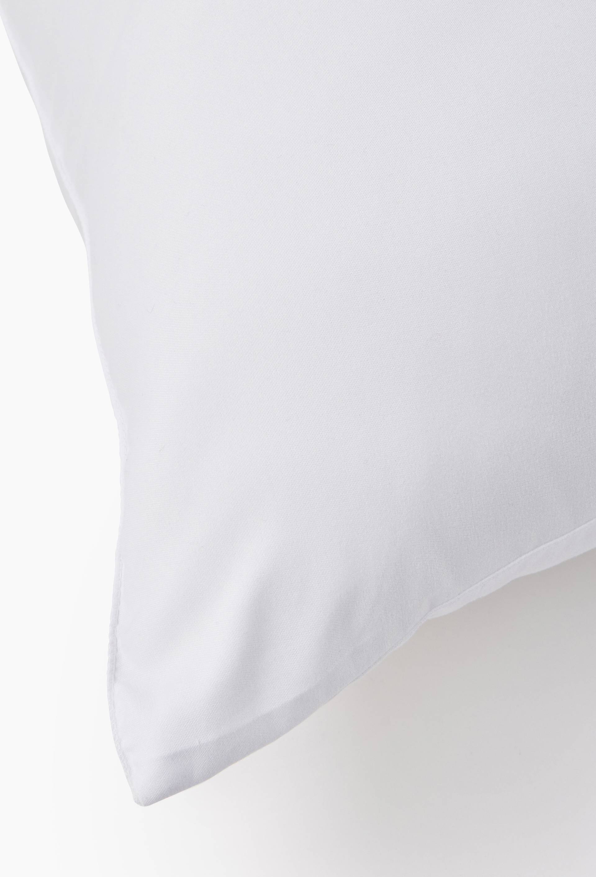 Oreiller carr&eacute; microfibre, 60x60cm, 100% polyester, Blanc, large image number 1