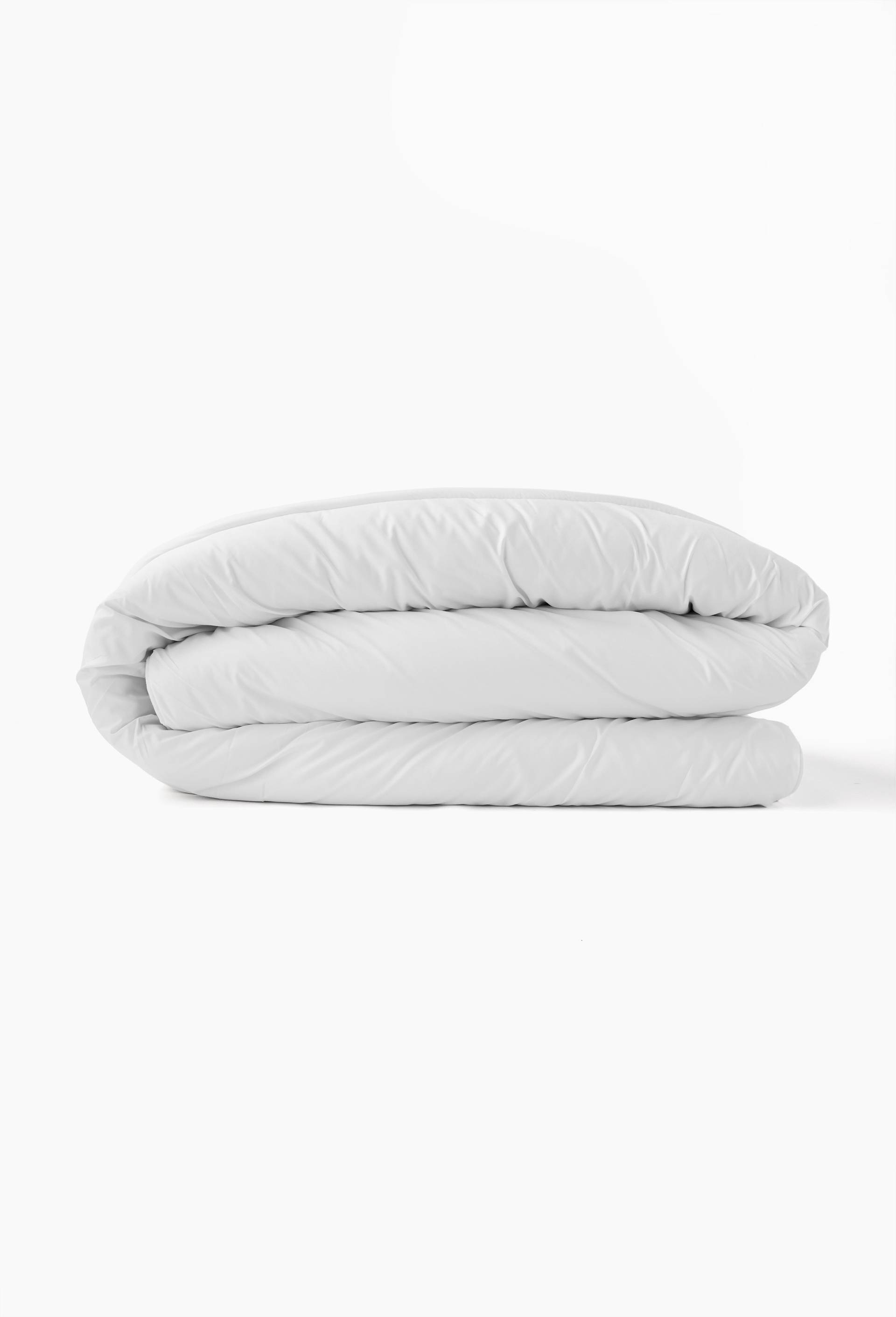 Couette microfibre, 220x240cm, 100% polyester, Blanc, large image number 1.0