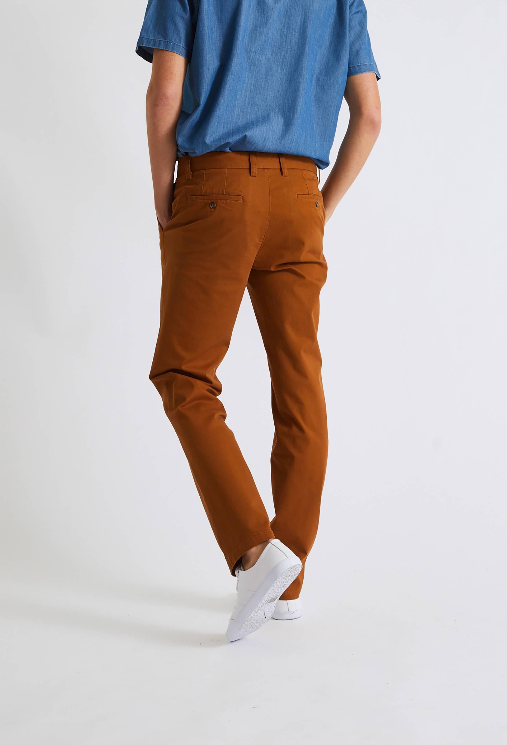 Pantalon chino straight en coton BIO, Brun clair, large image number 1