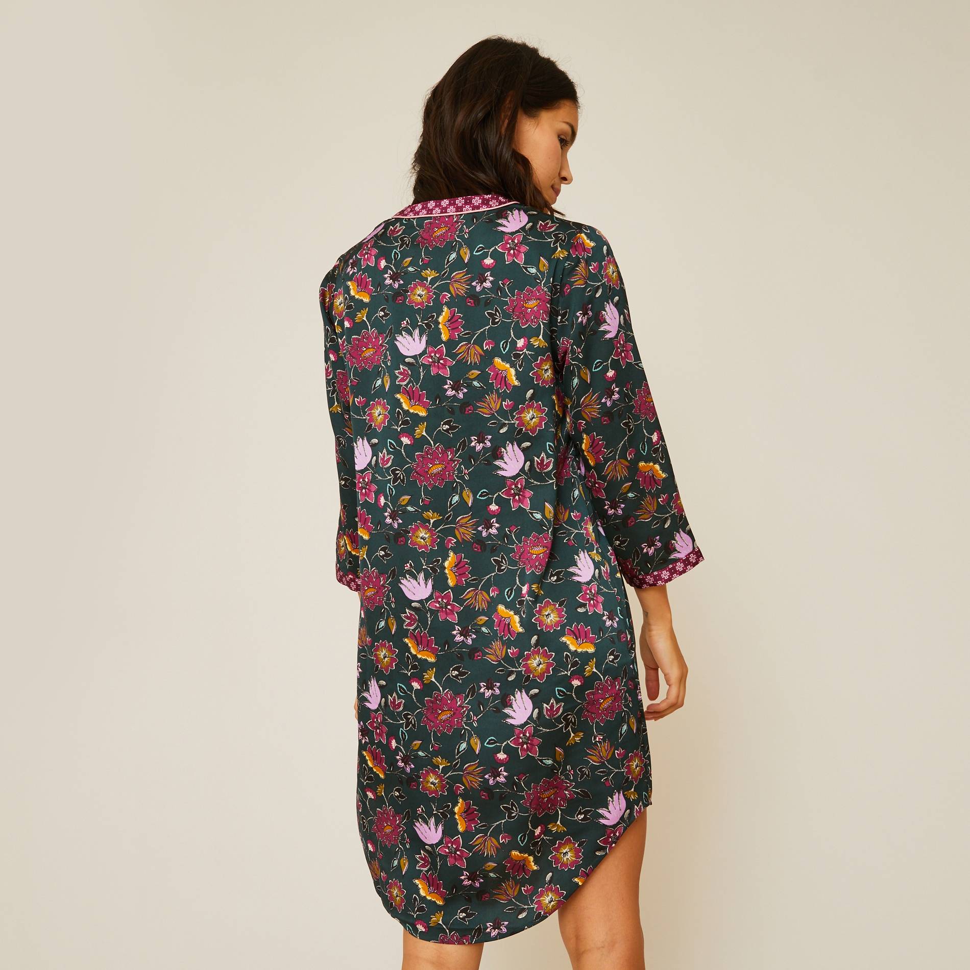 Chemise de nuit en satin, Vert foncé, large image number 1