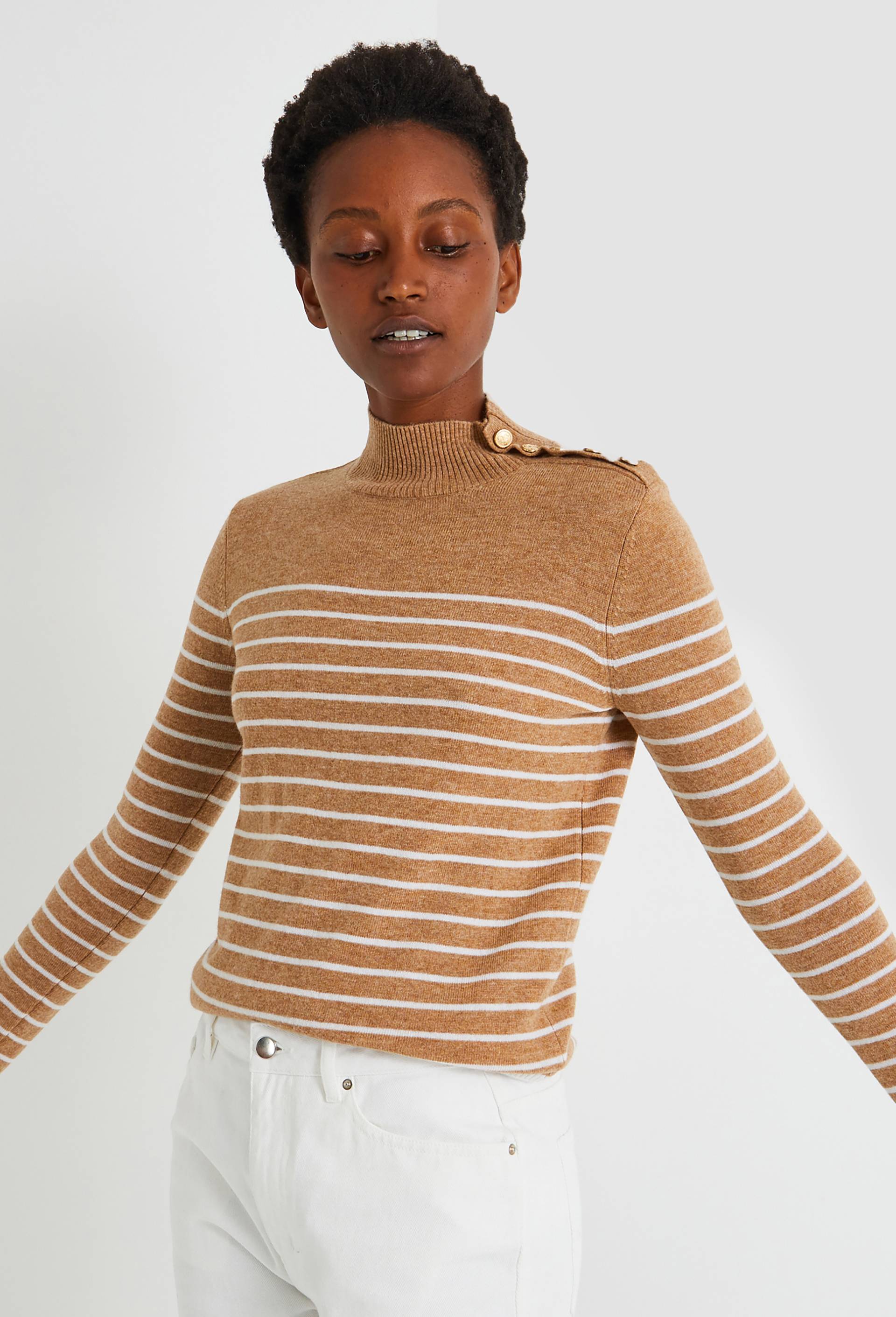 Pull col montant boutonn&eacute; contenant de la laine et du cachemire, Beige, large image number 0.0