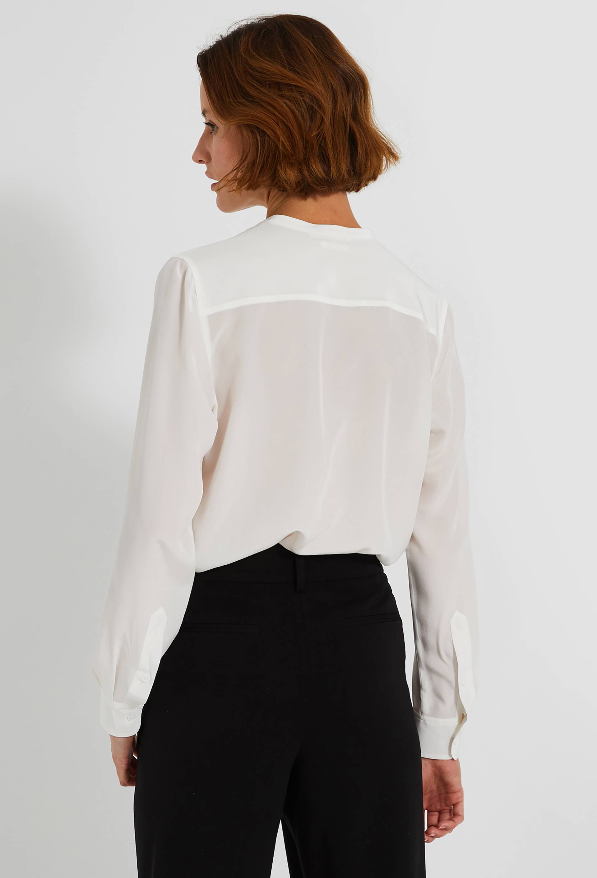 Chemise manches longues en soie col mao, Ecru, large image number 1