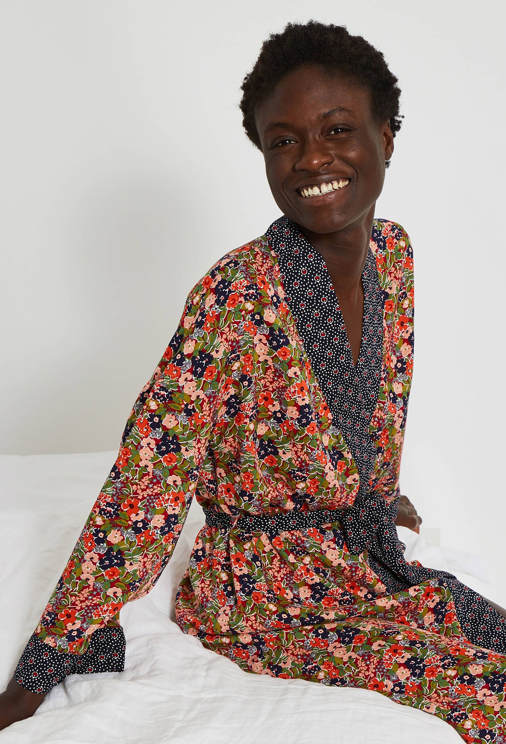 Kimono à imprimés contrastés, Ecovero, Rouge, large image number 0