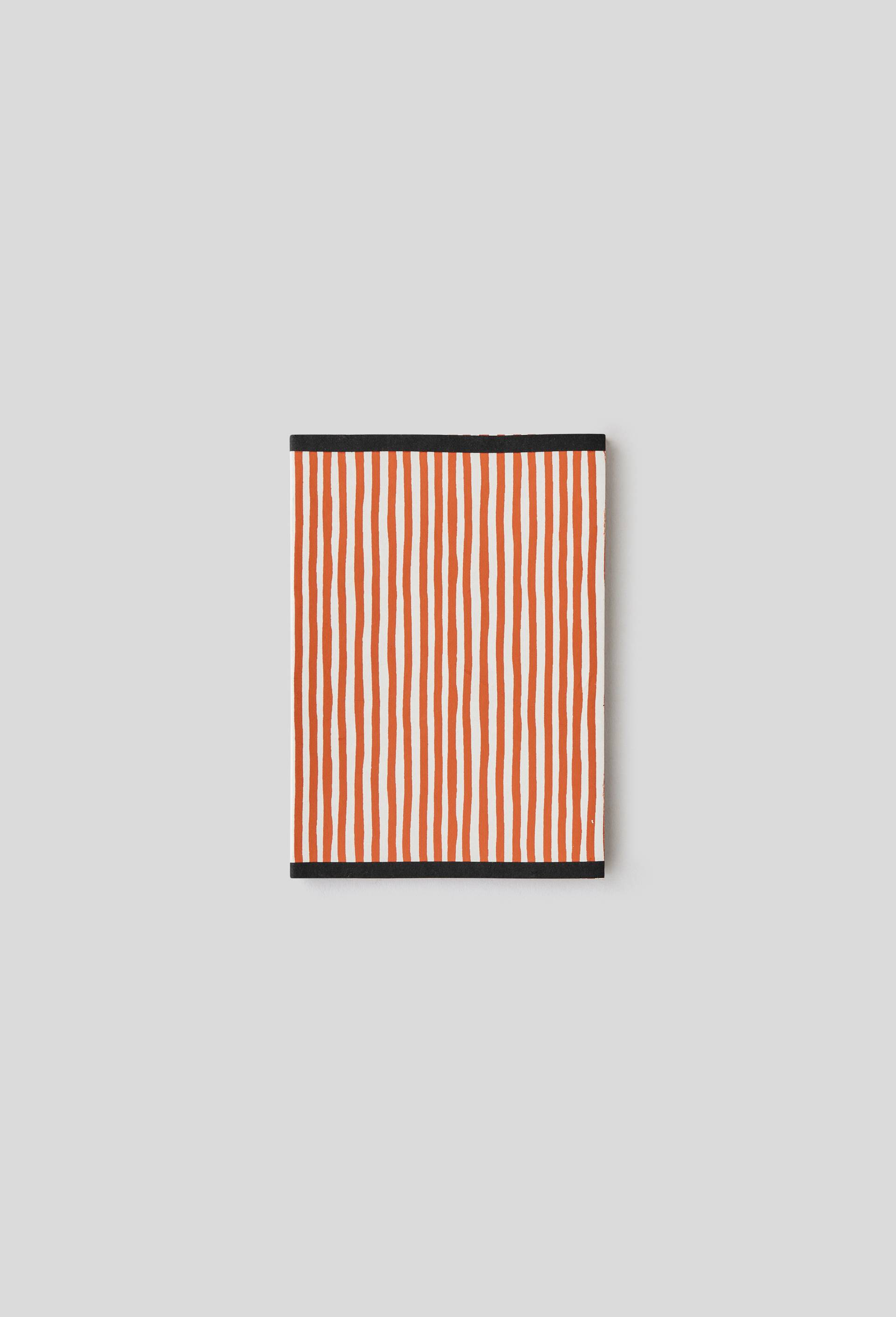 Cahier de notes, format A5, 48 pages, Rouge, large image number 0.0