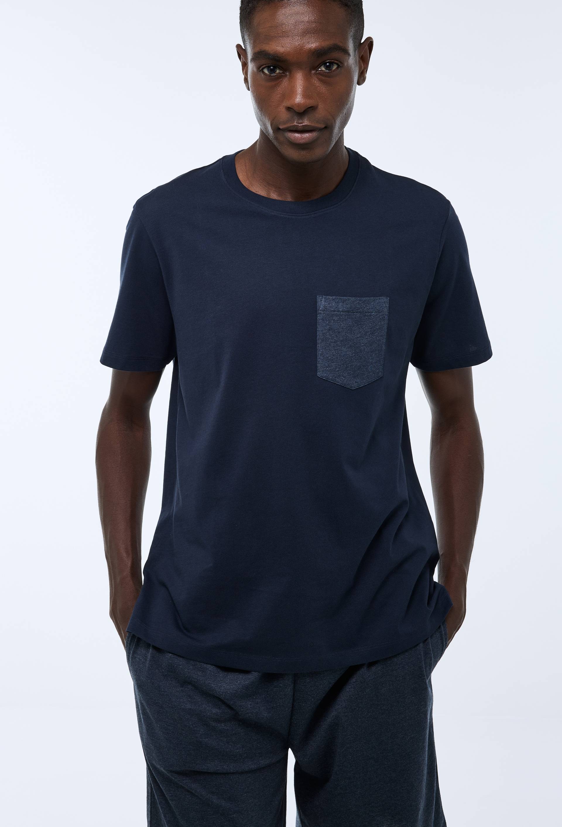 Pyjama T-shirt manches courtes et bermuda en jersey de coton BIO, Bleu fonc&eacute;, large image number 1