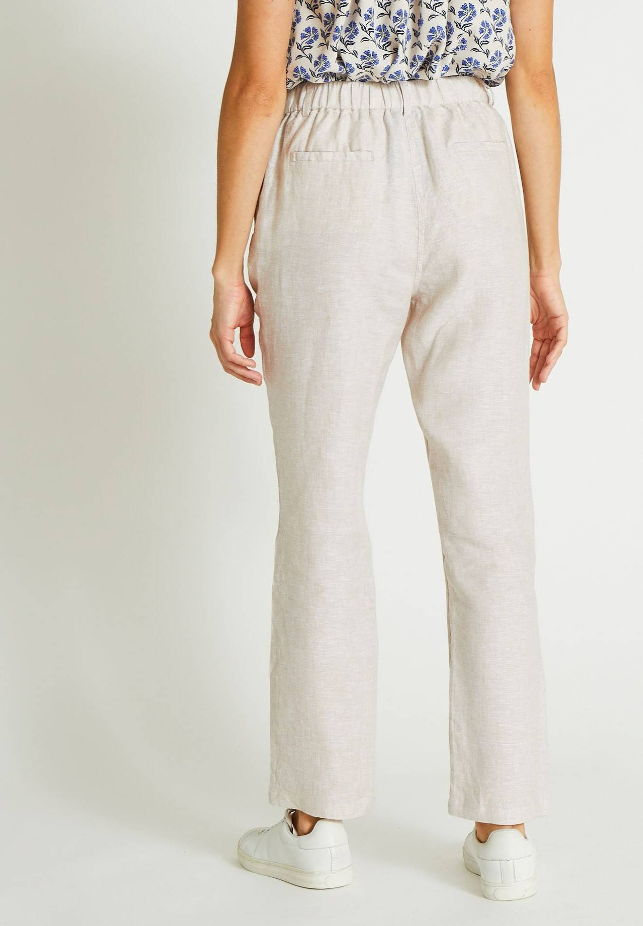 Pantalon carotte en lin, cértifié European flax, Beige clair, large image number 4.0