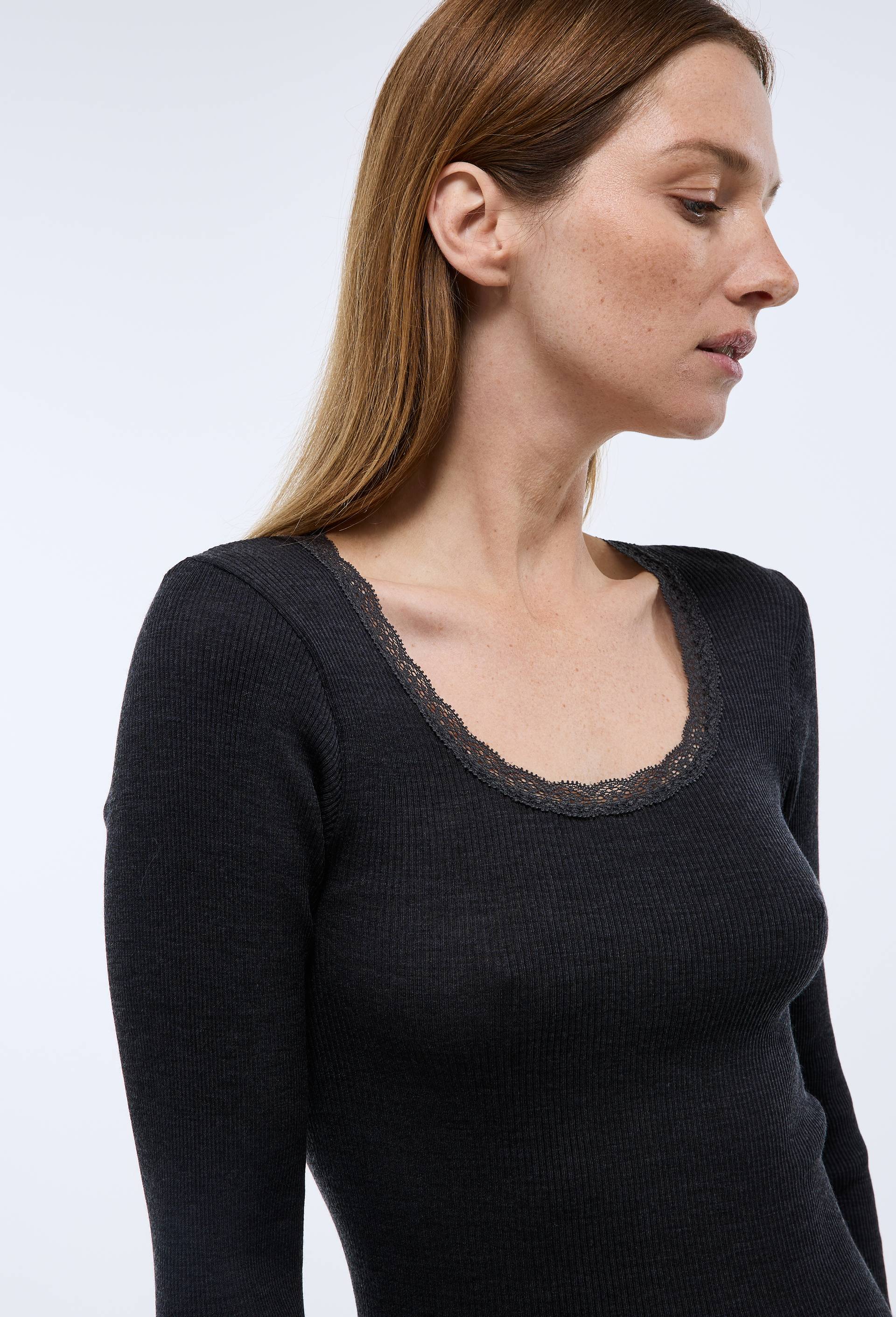 T-shirt manches longues en laine et soie avec dentelle, Gris fonc&eacute;, large image number 0