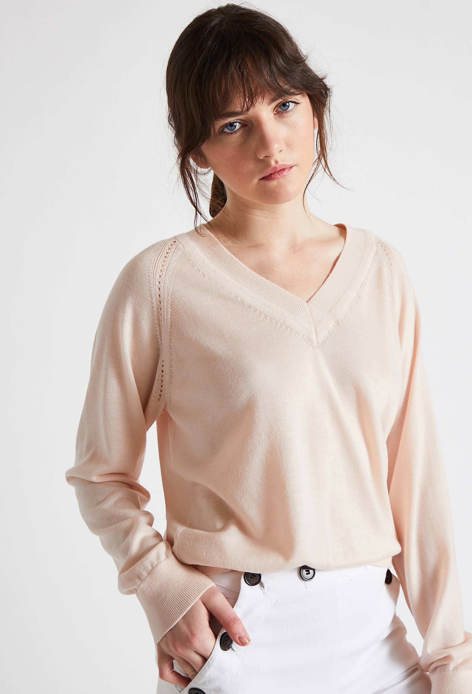 Pull en V, Beige clair, large image number 0.0