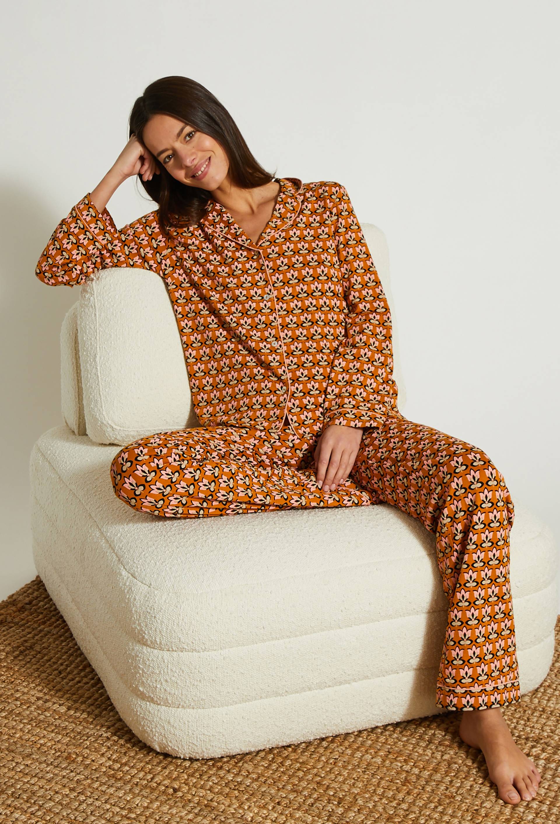 Pyjama col tailleur en viscose ECOVERO beige, Beige, large image number 0