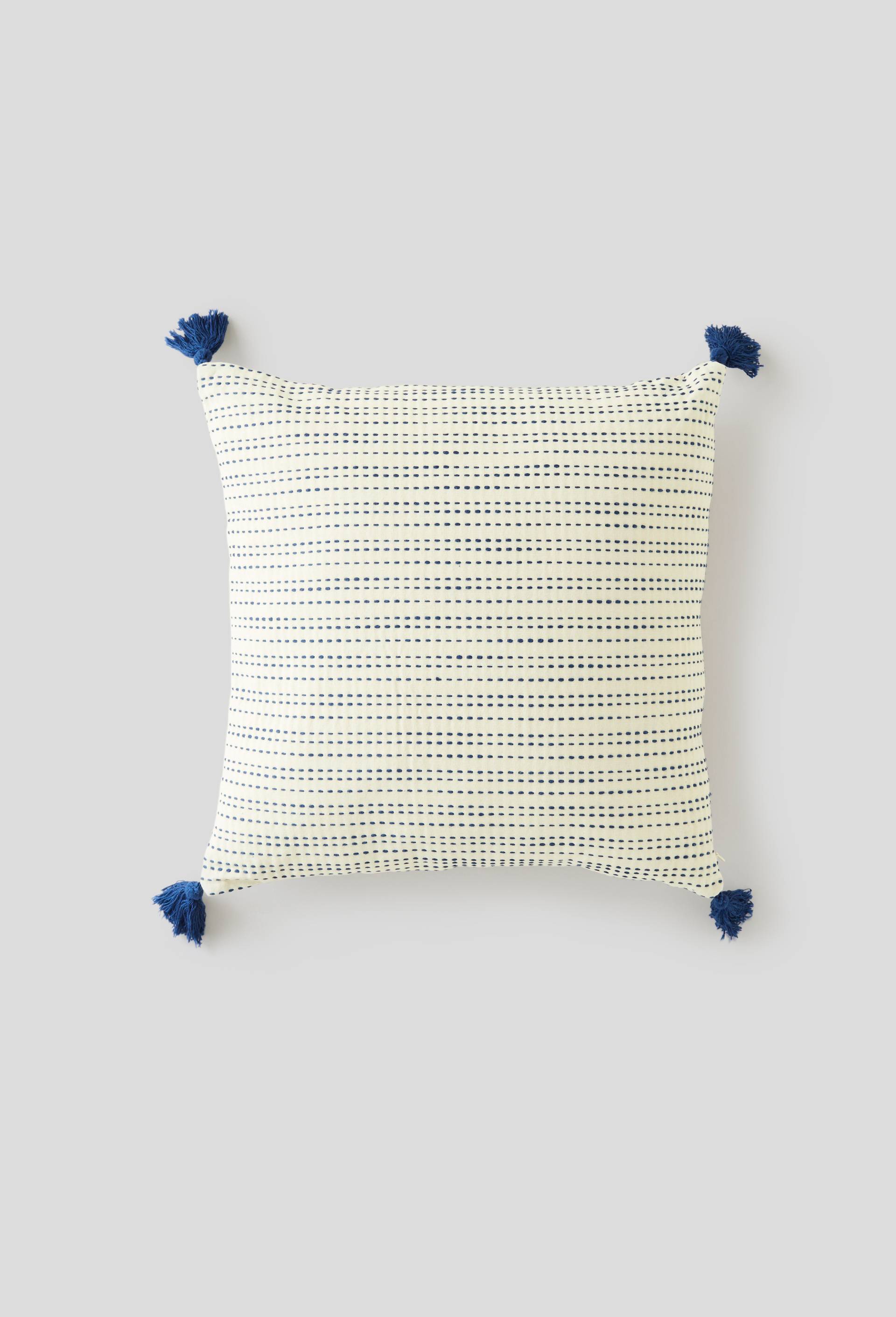 Coussin déhoussable avec pompons, 45x45cm, coton, Ecru, large image number 0