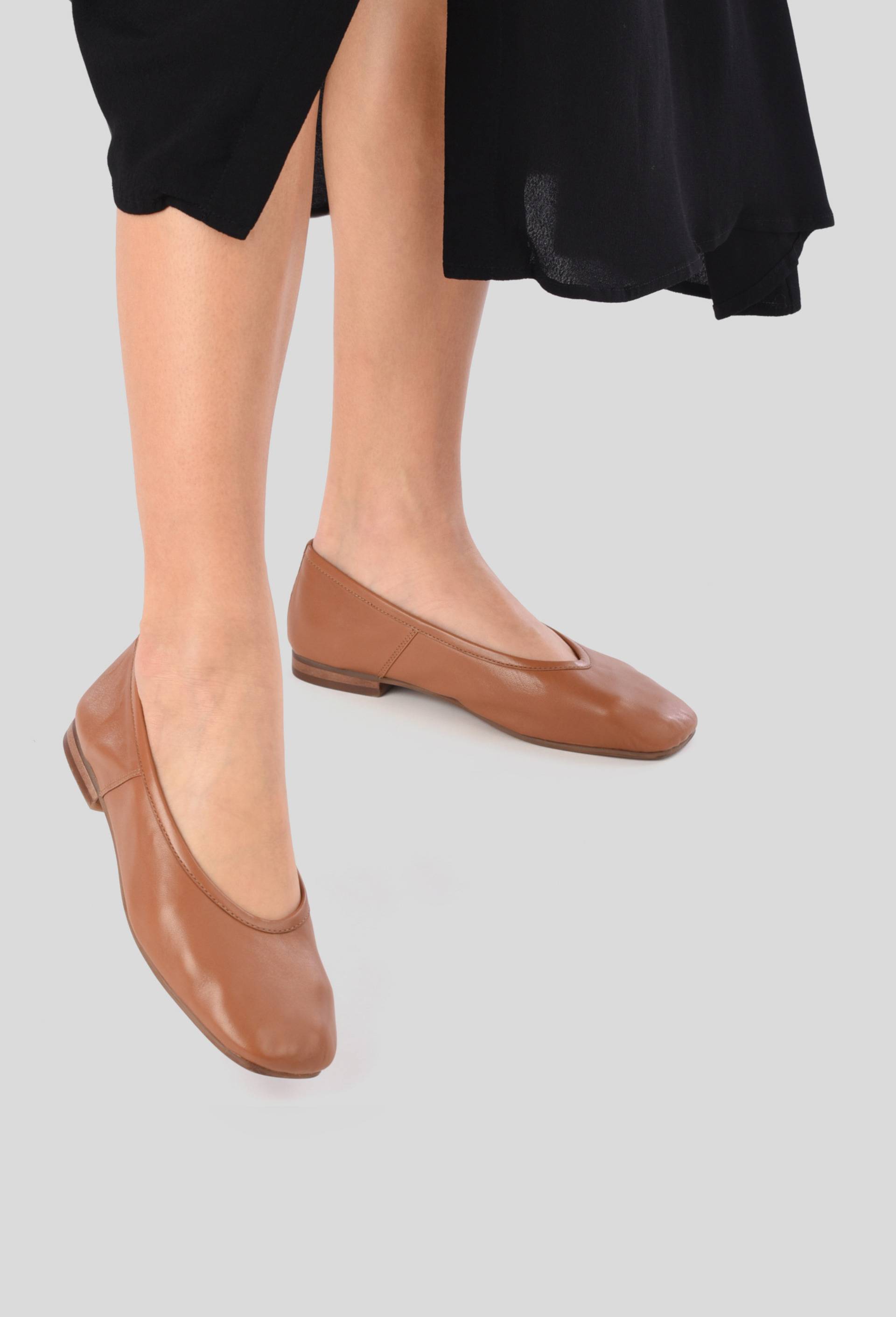 Ballerines bout carré en cuir, Beige, large image number 1.0