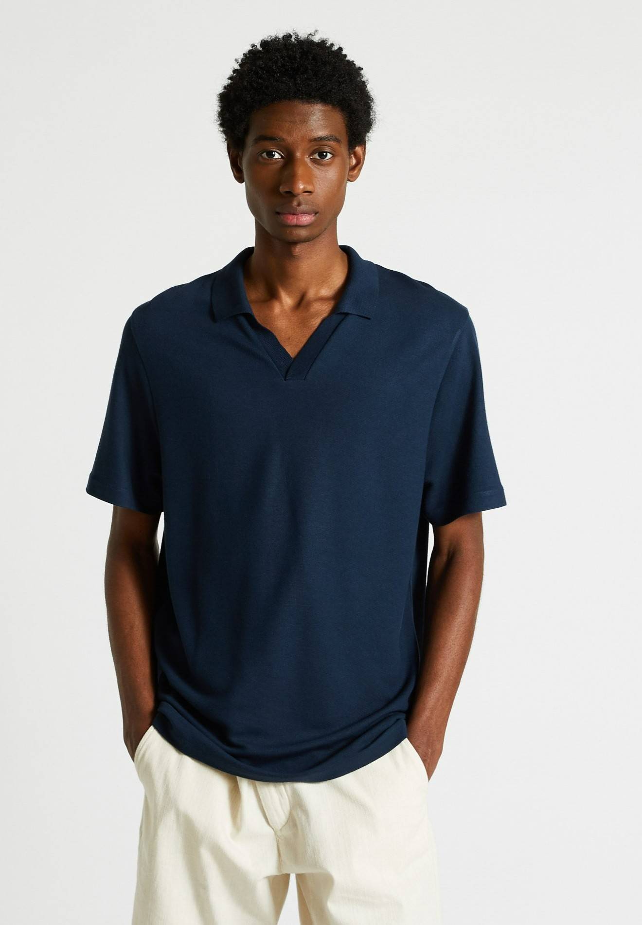 Polo manches courtes en viscose, Bleu fonc&eacute;, large image number 3
