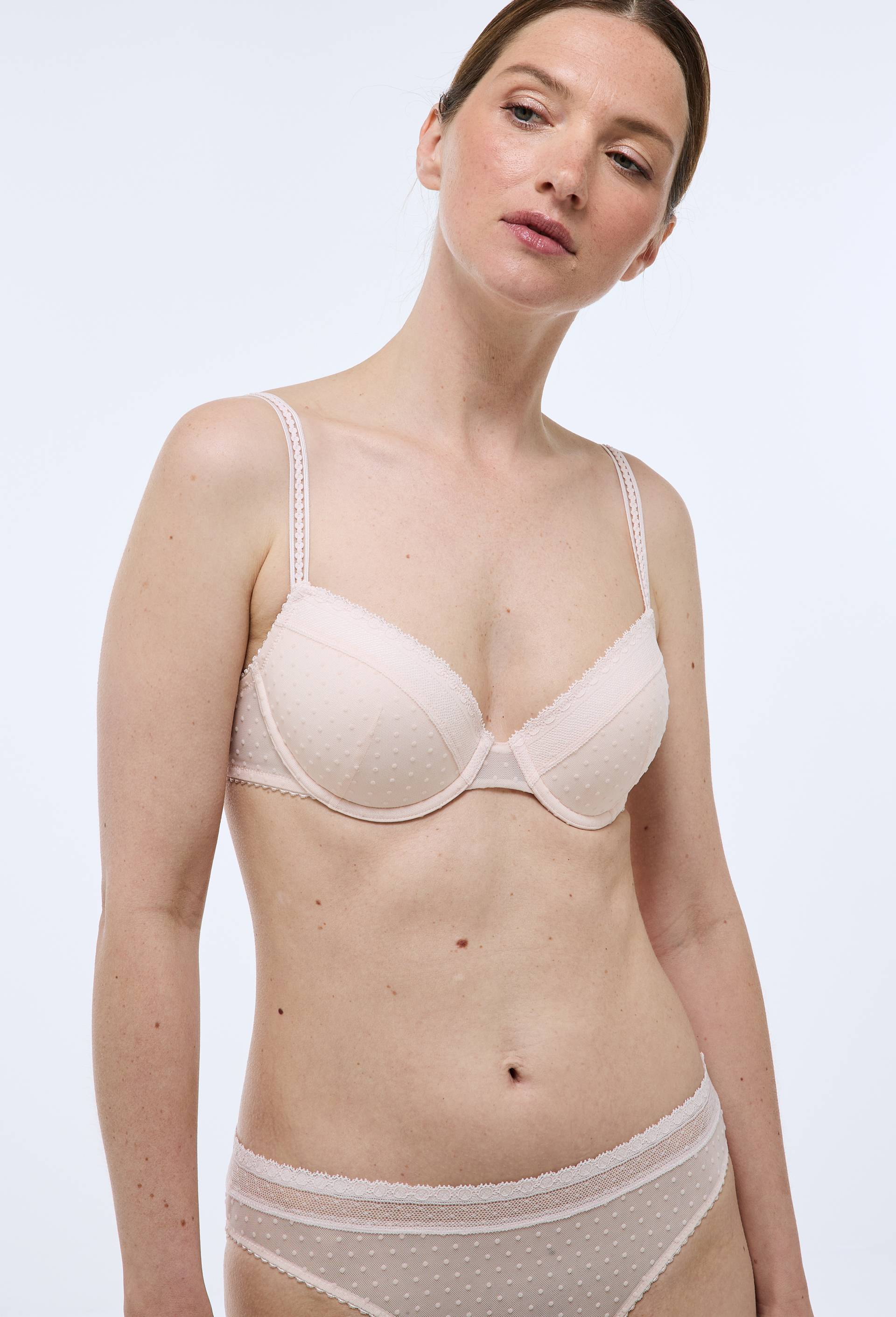 Soutien-gorge corbeille padd&eacute; ADELE en tulle floqu&eacute;, Rose clair, large image number 0