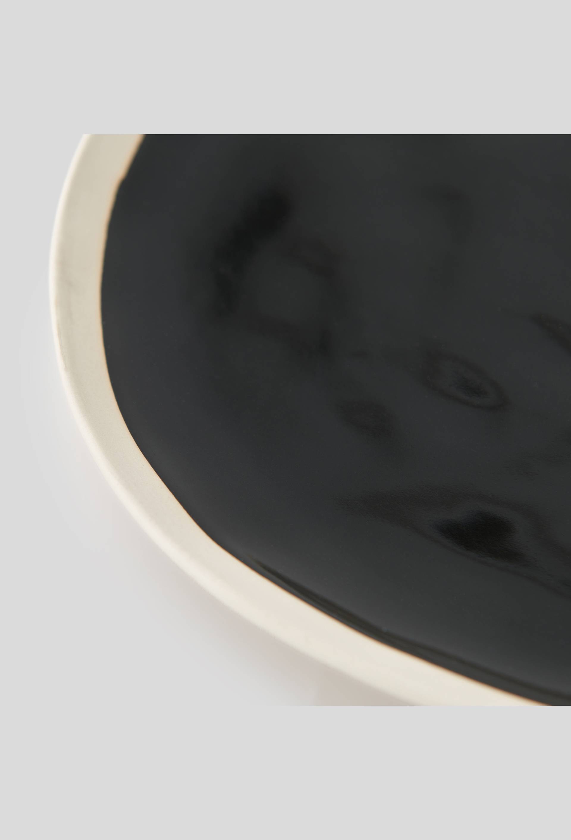 Assiette plate biscuit, Noir, large image number 1