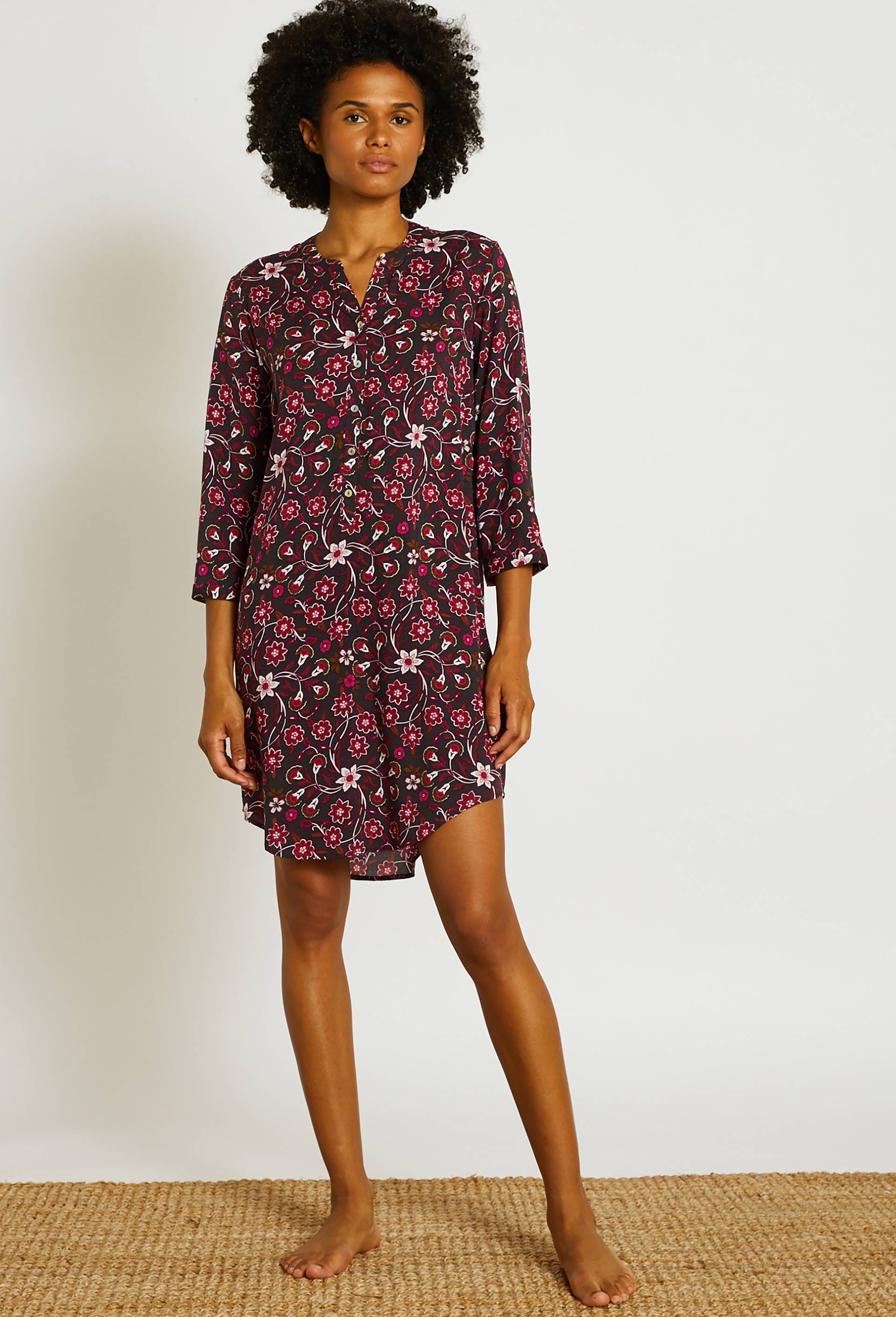 Chemise de nuit manches longues en viscose ECOVERO, Gris foncé, large image number 0
