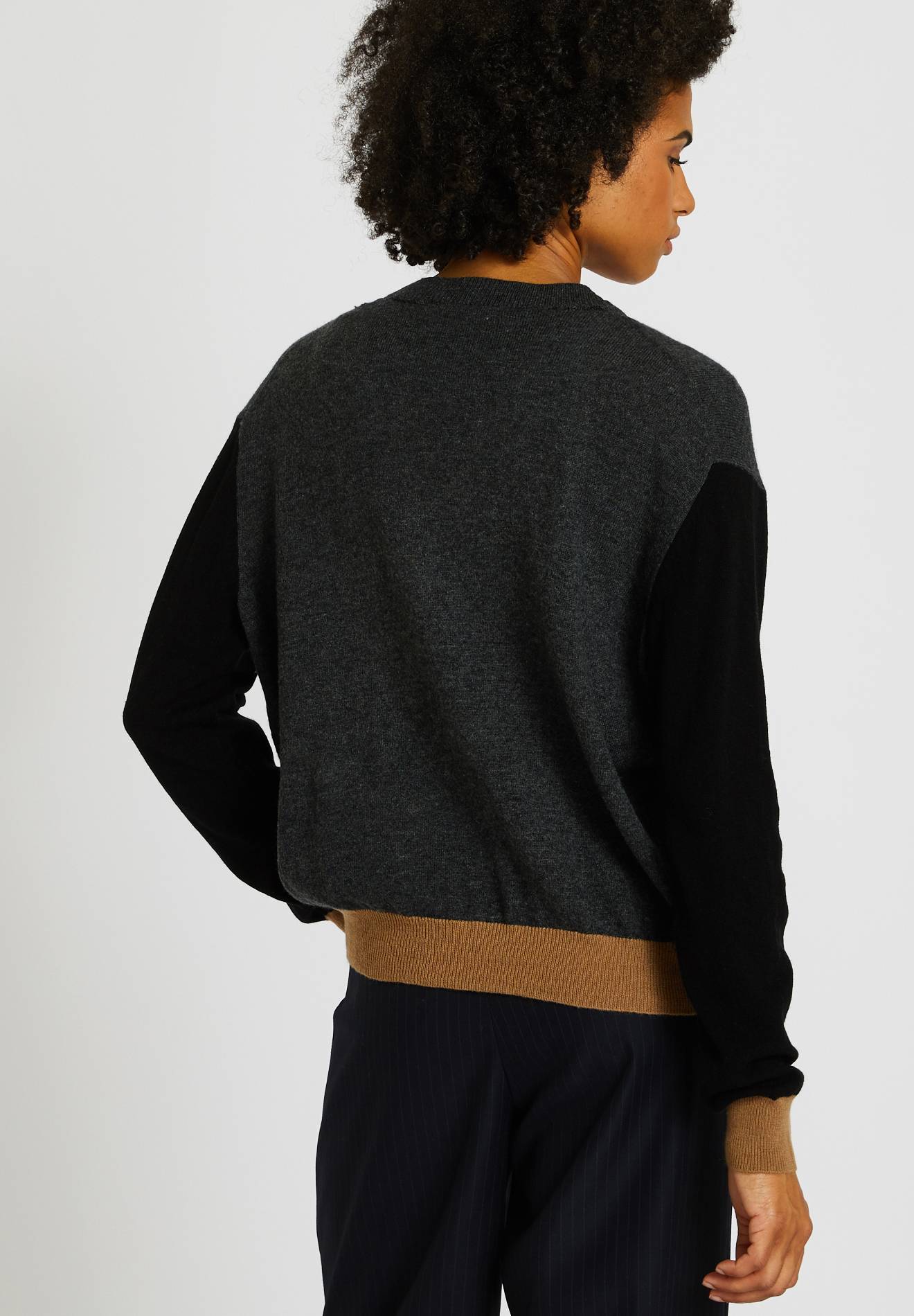 Gilet en V, Gris foncé, large image number 4
