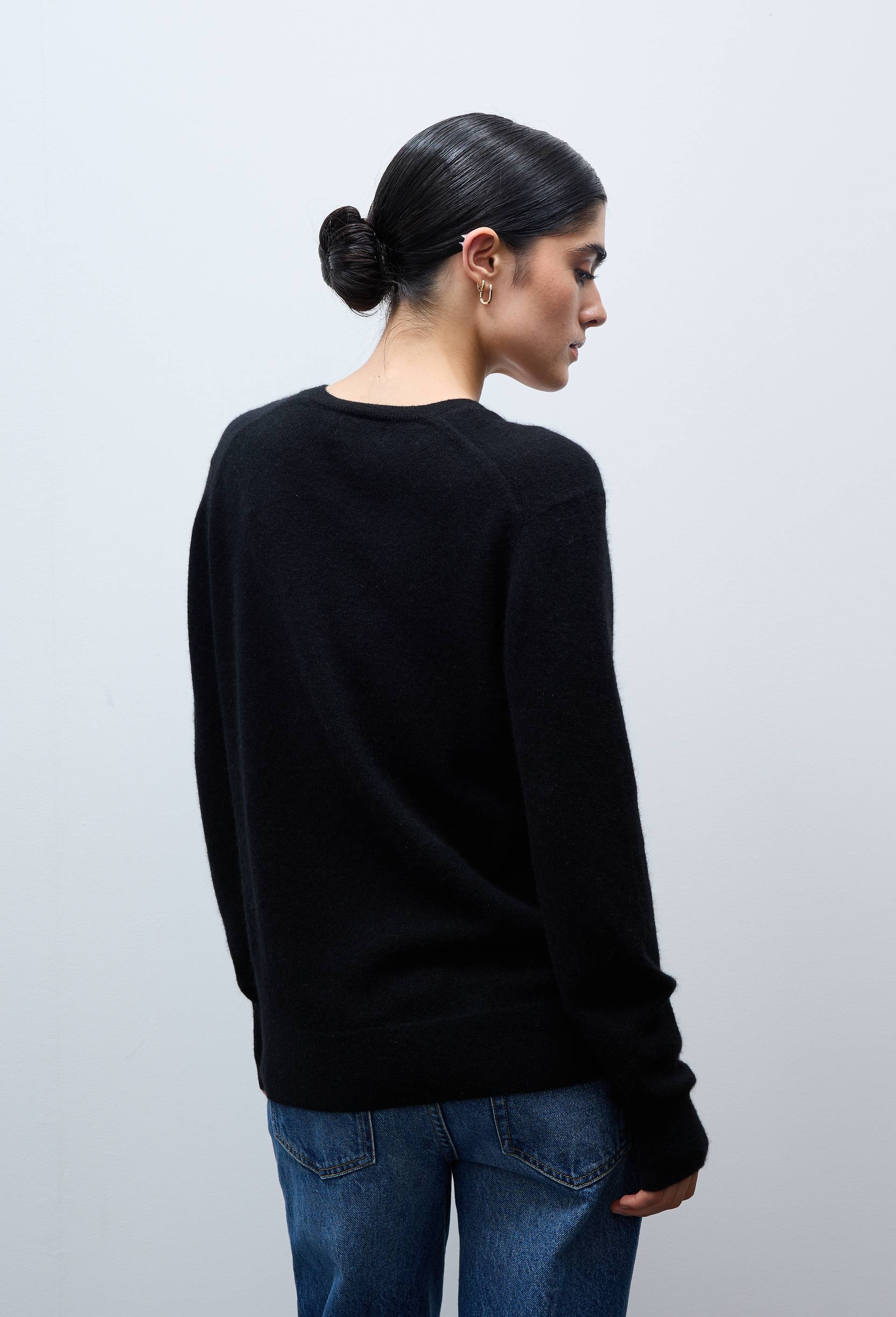 Pull uni col V en 100% cachemire, Noir, large image number 2